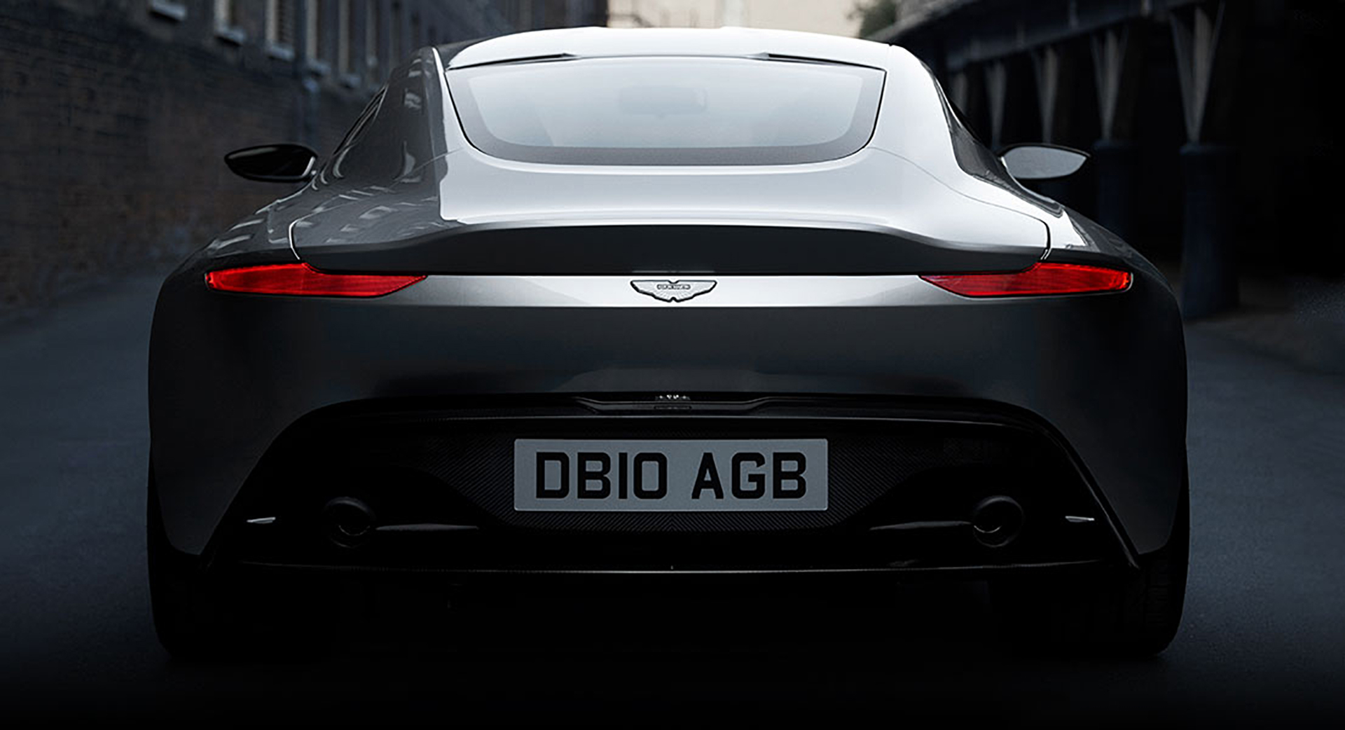 Aston Martin DB10 - Spectre 2015 - arrière / rear