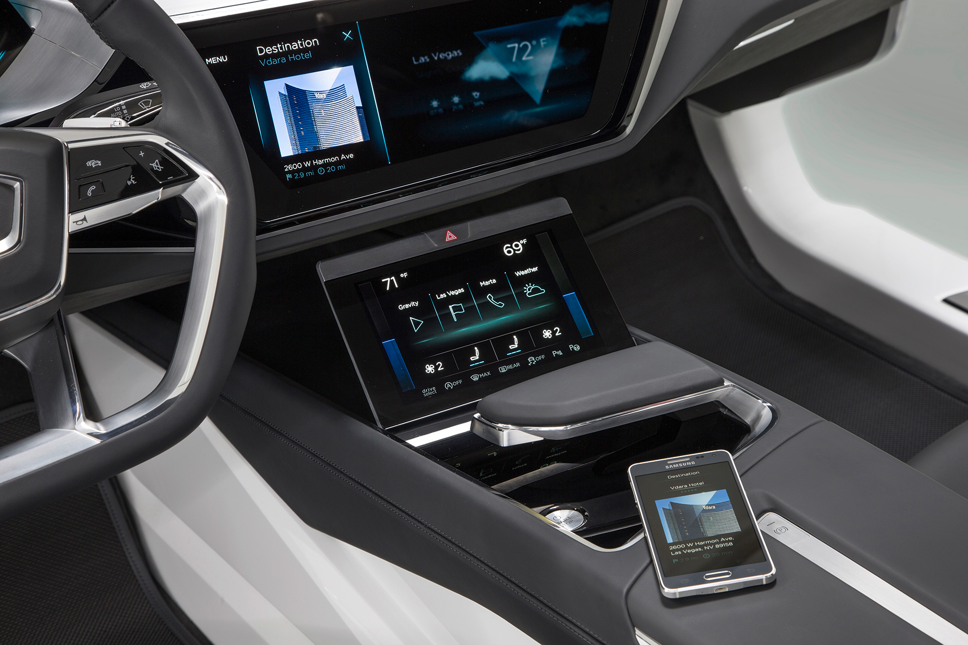 Audi e-tron quattro concept - 2016 - control console / console centrale