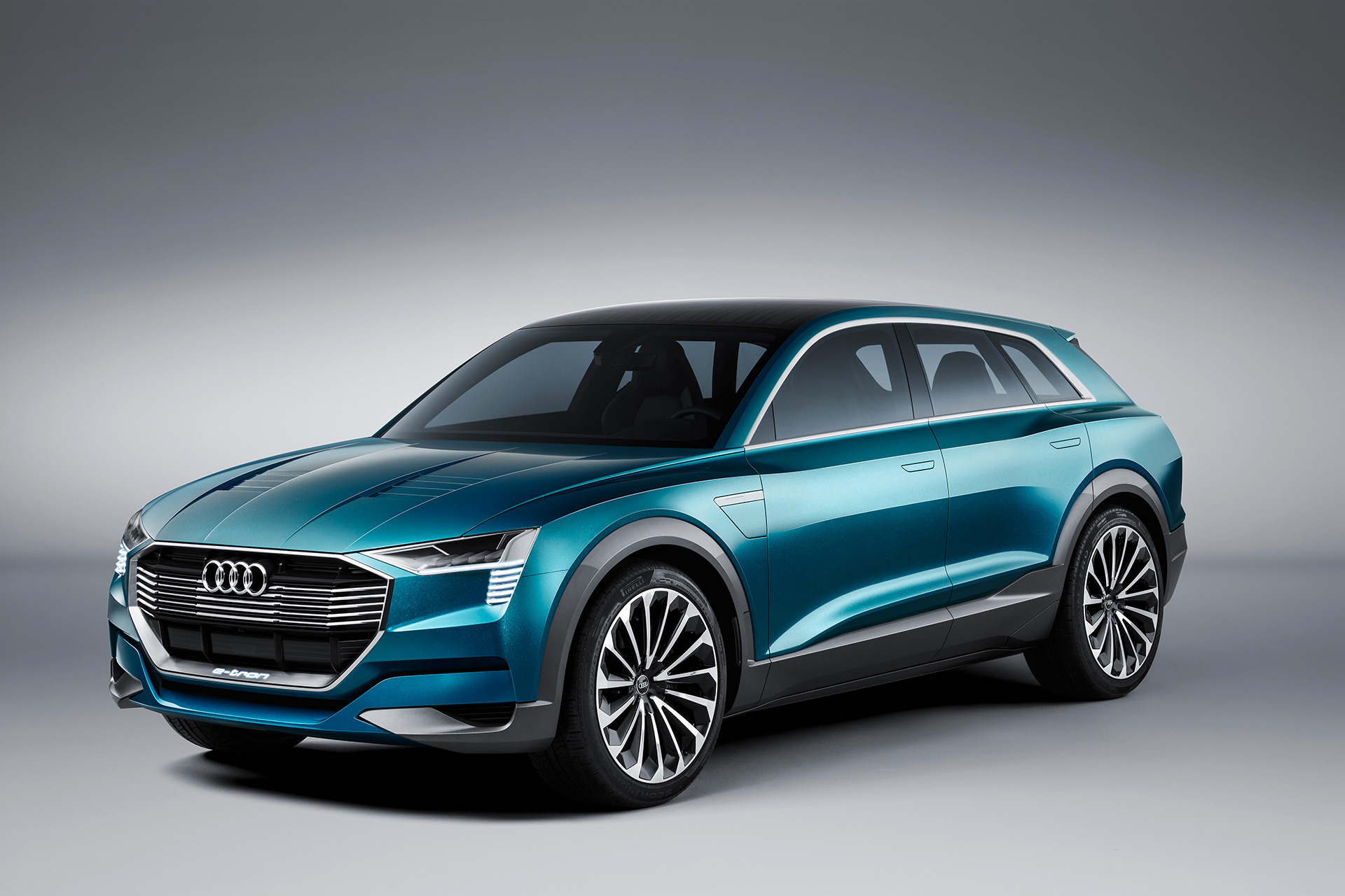 Audi e-tron quattro concept - 2016 - front side-face / profil avant