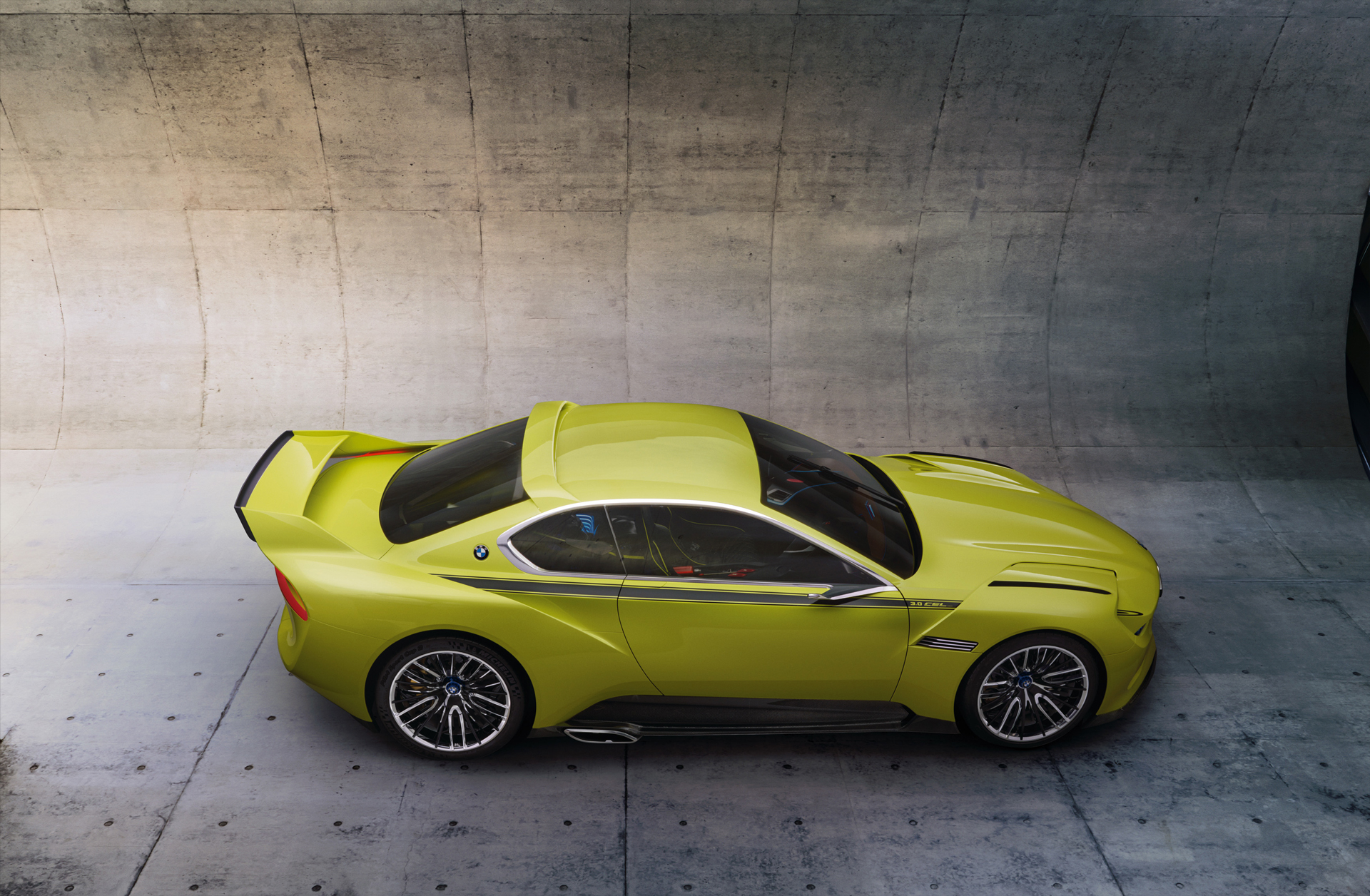 BMW 3.0 CSL Hommage - side-face / profil