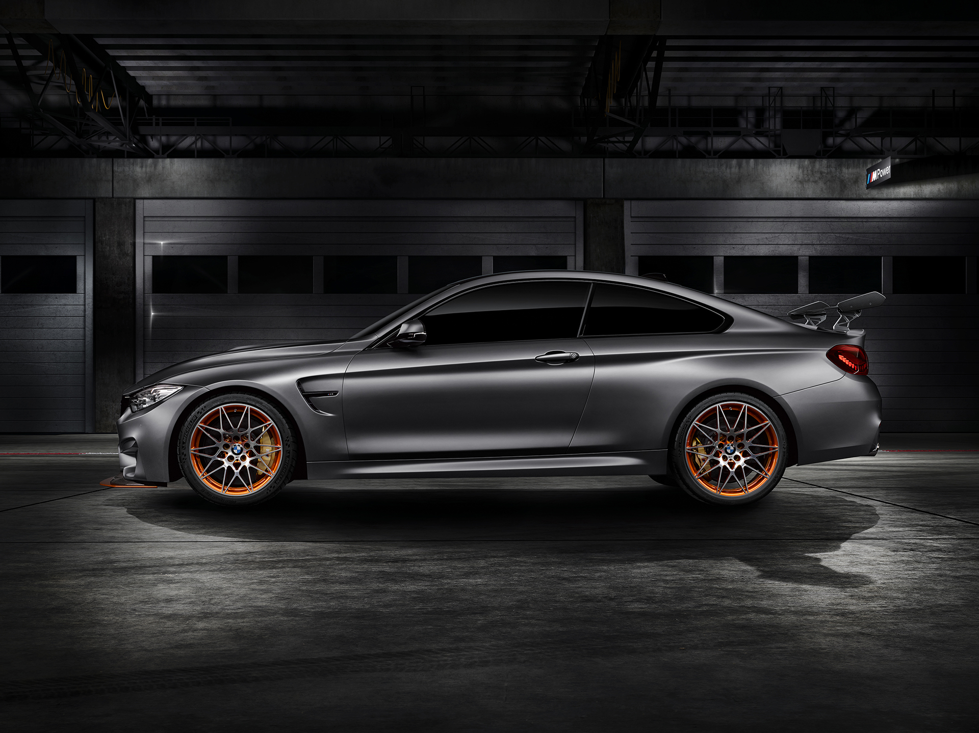 BMW M4 GTS - profil / side-face