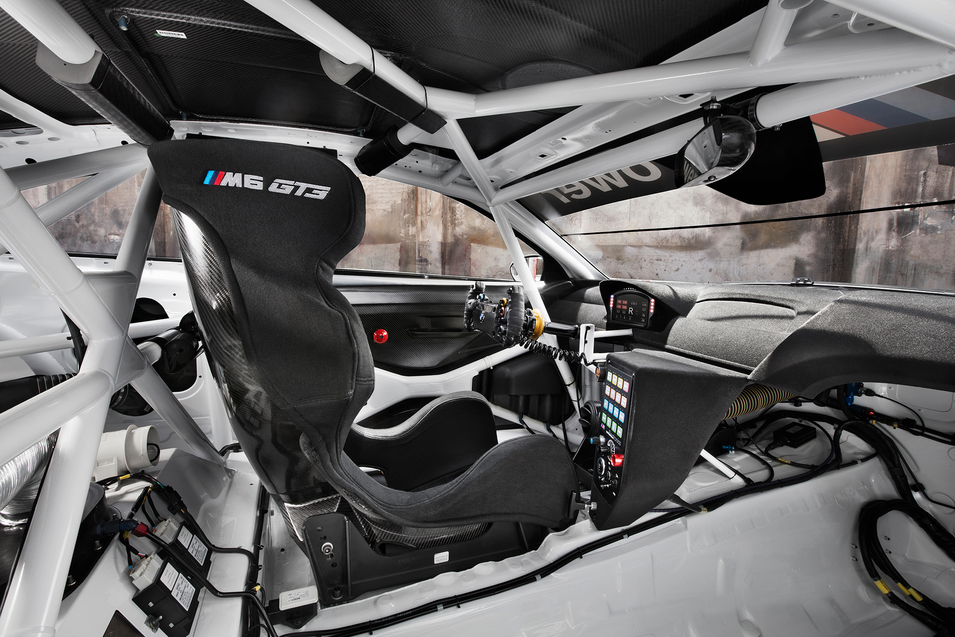 BMW M6 GT3 - 2016 - interior / intérieur