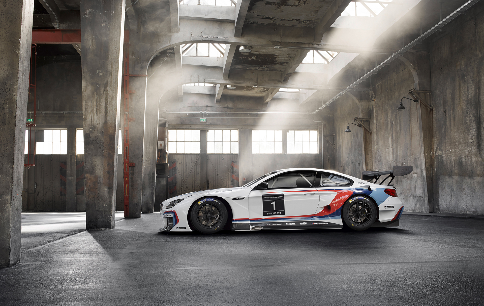 BMW M6 GT3 - 2016 - side-face / profil