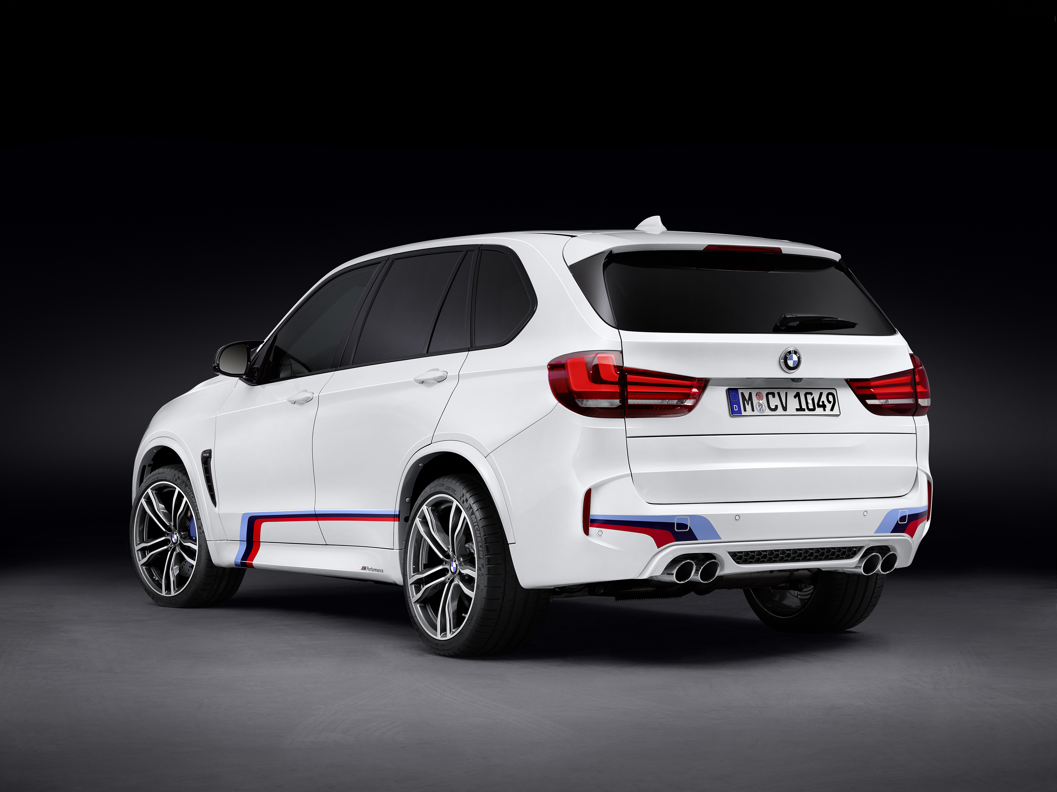 BMW X5 M - profil arrière