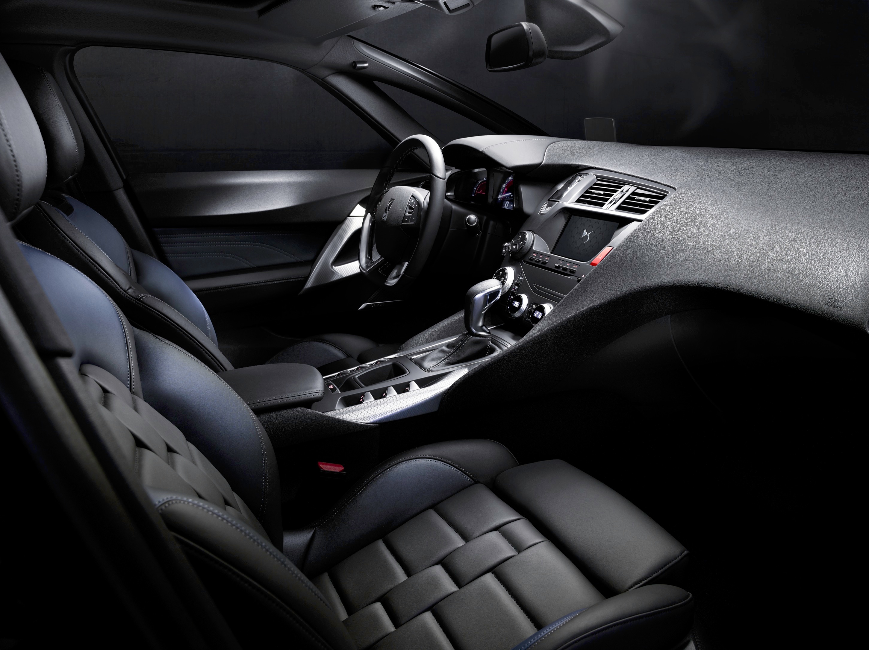 DS 5 intérieur - DS Automobiles