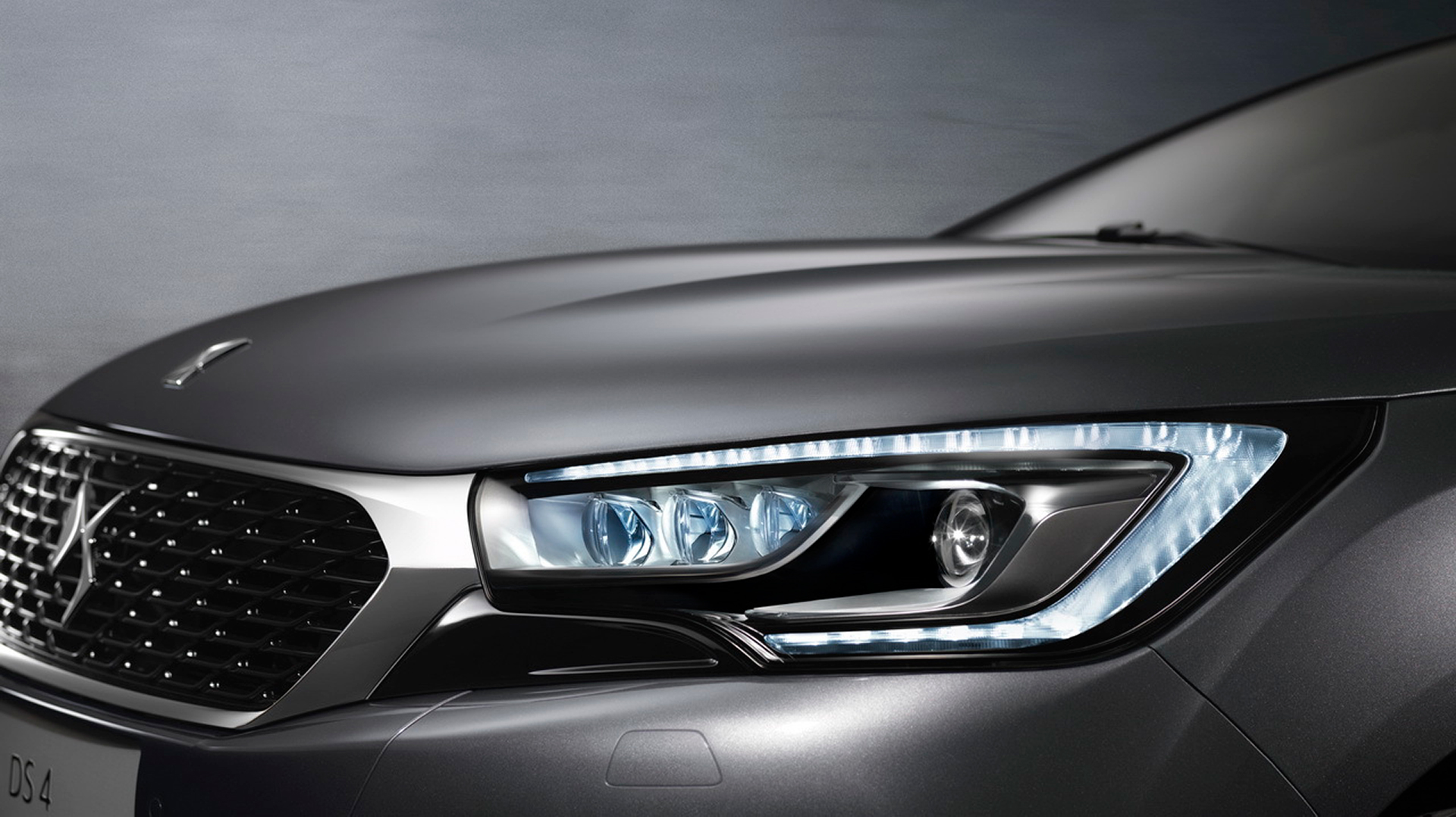 New DS 4 - DS Automobiles - 2015 - optique avant / front LED