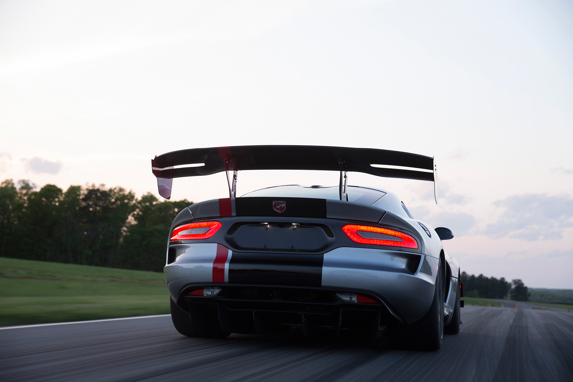 2016 Dodge Viper ACR - rear / arrière