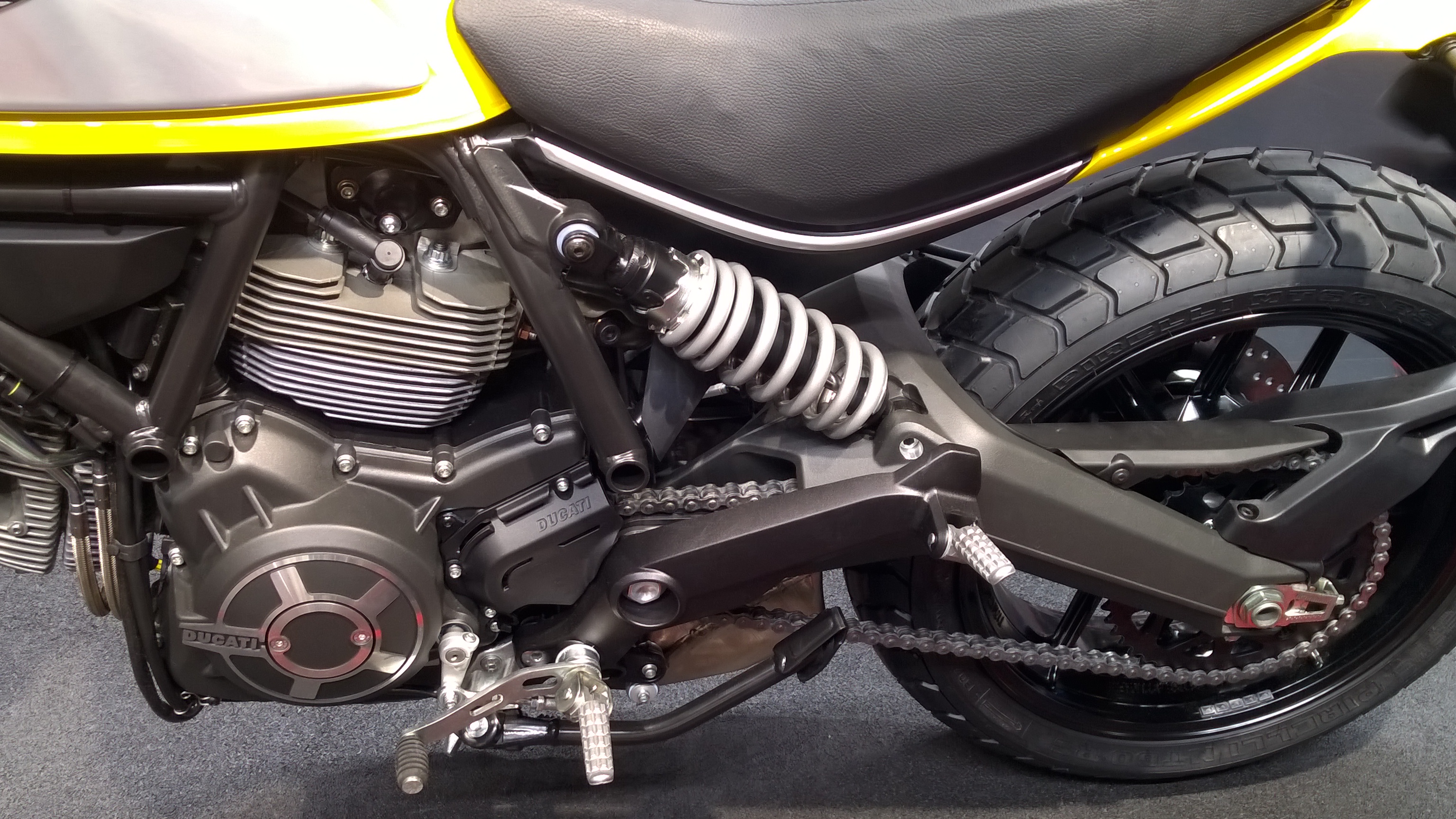 Ducati Scrambler - moteur - Paris 2014 - DESIGNMOTEUR