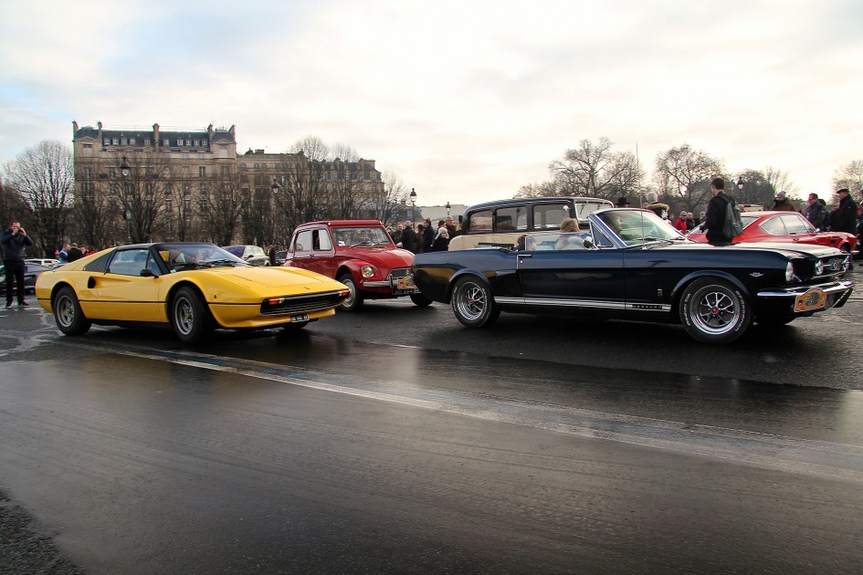 Ferrari 308 - Ford Mustang Traversée de Paris en anciennes hivernale 2017 - photo Ludo Ferrari