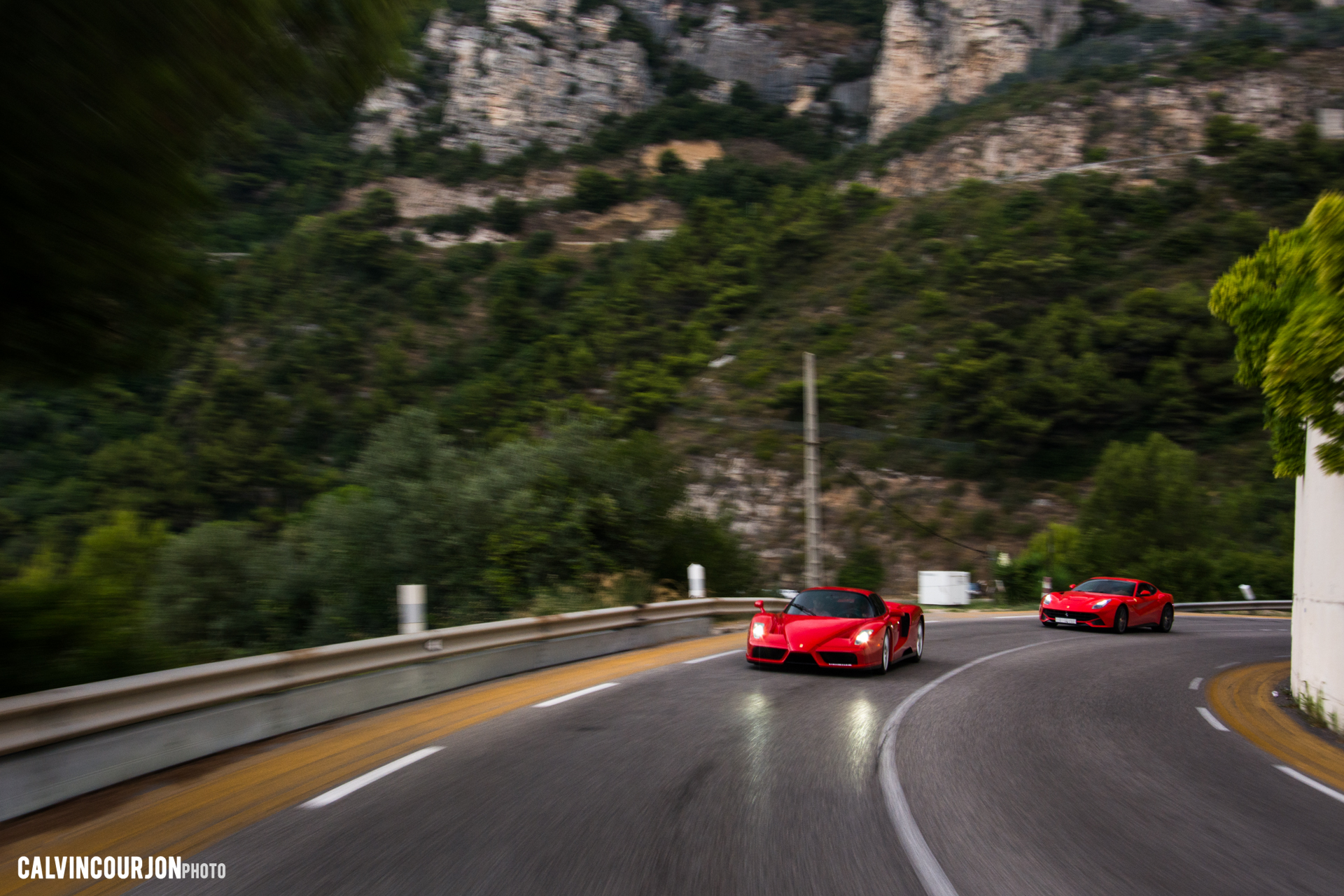 Ferrari Enzo, Ferrari F12 - sur route - Cote dAzur - 2015 - Calvin Courjon