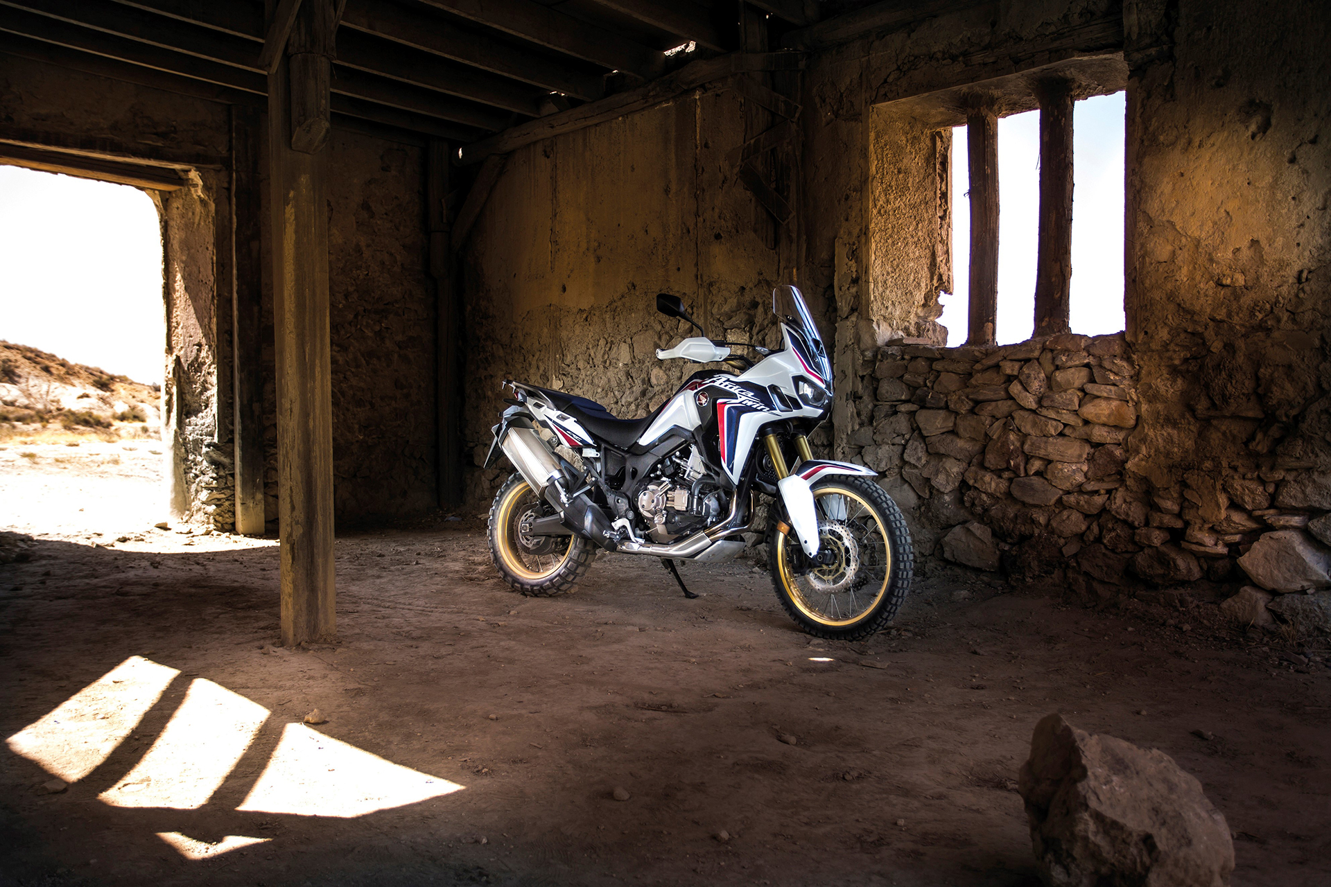 Honda CRF1000L Africa Twin - 2016 - photo