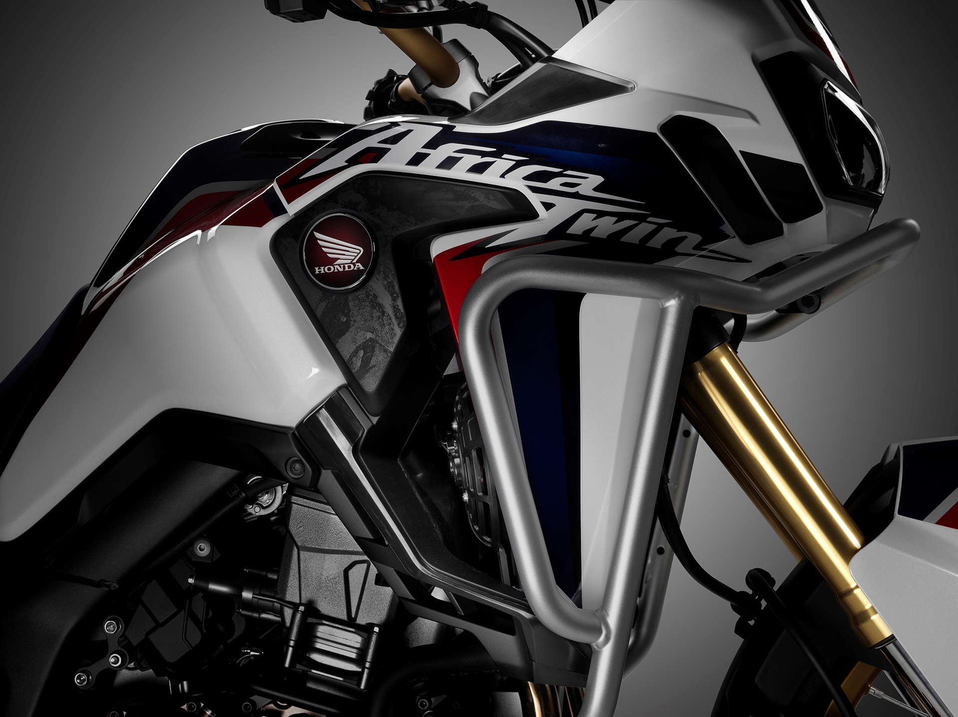 Honda CRF1000L Africa Twin - 2016 - cover