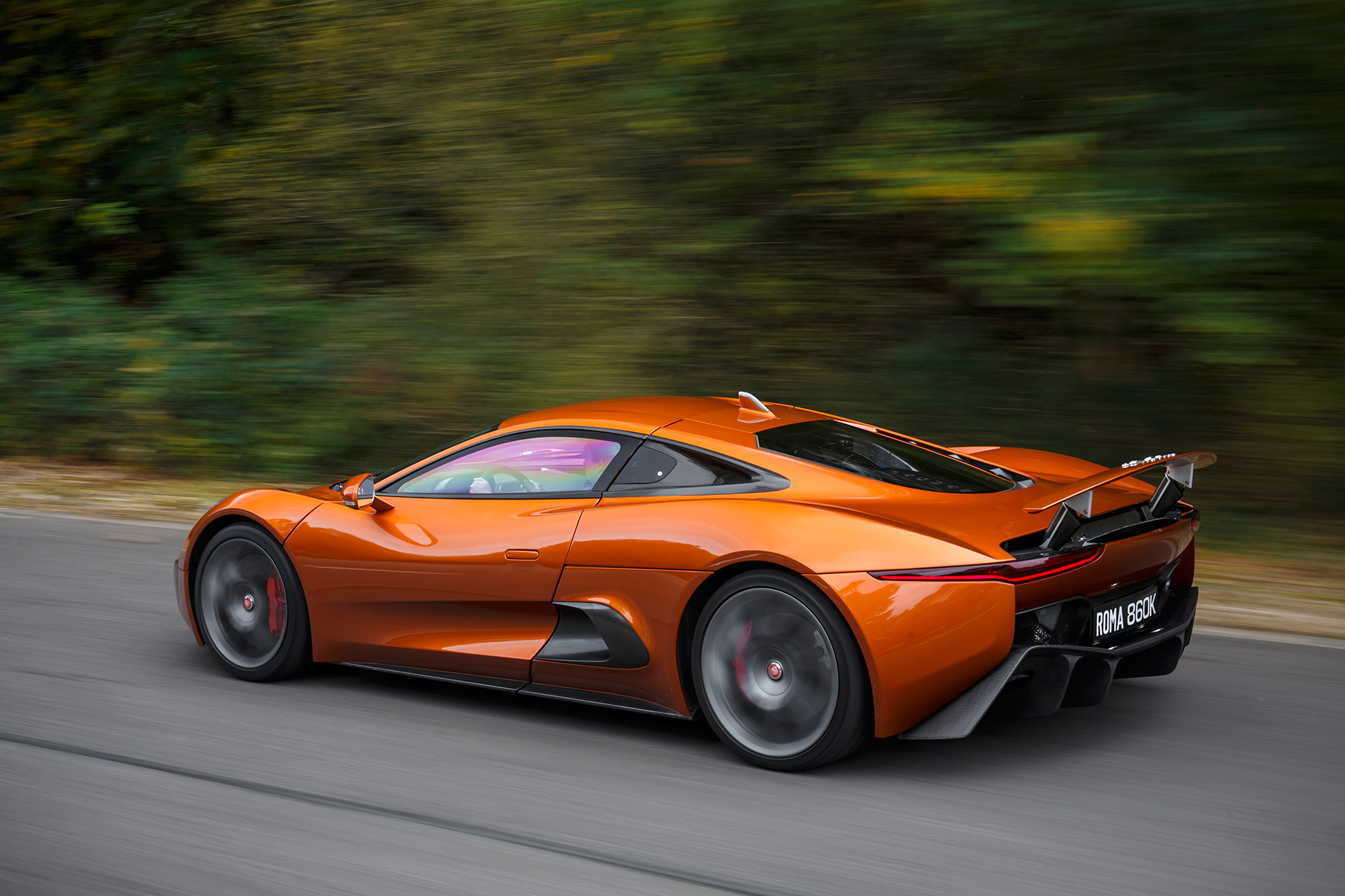 Jaguar C-X75 - Spectre - 2015 - profil arrière / rear side-face - route / road