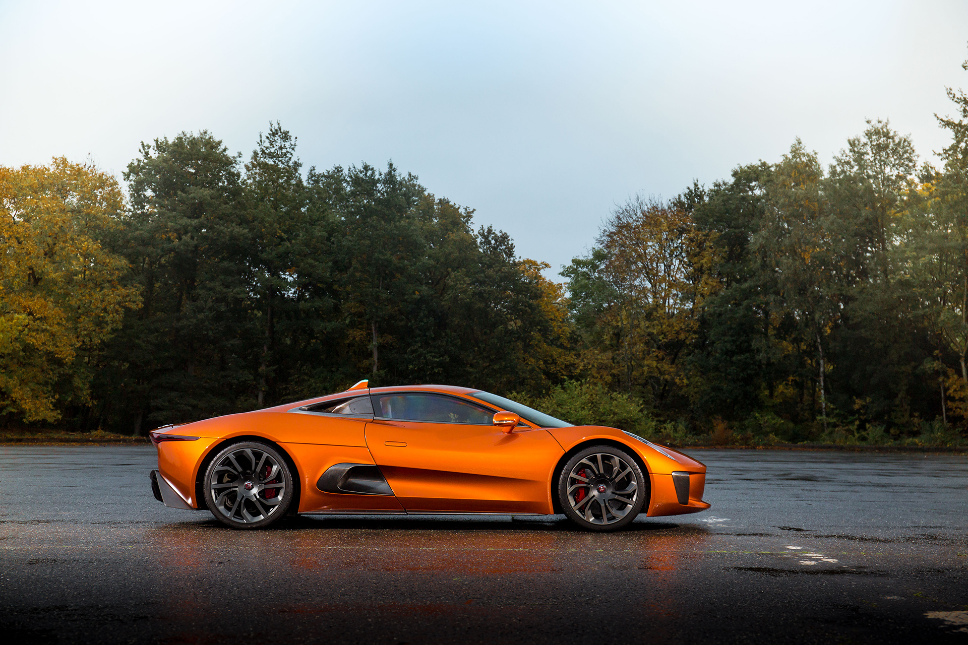 Jaguar C-X75 - Spectre - 2015 - profil / side-face