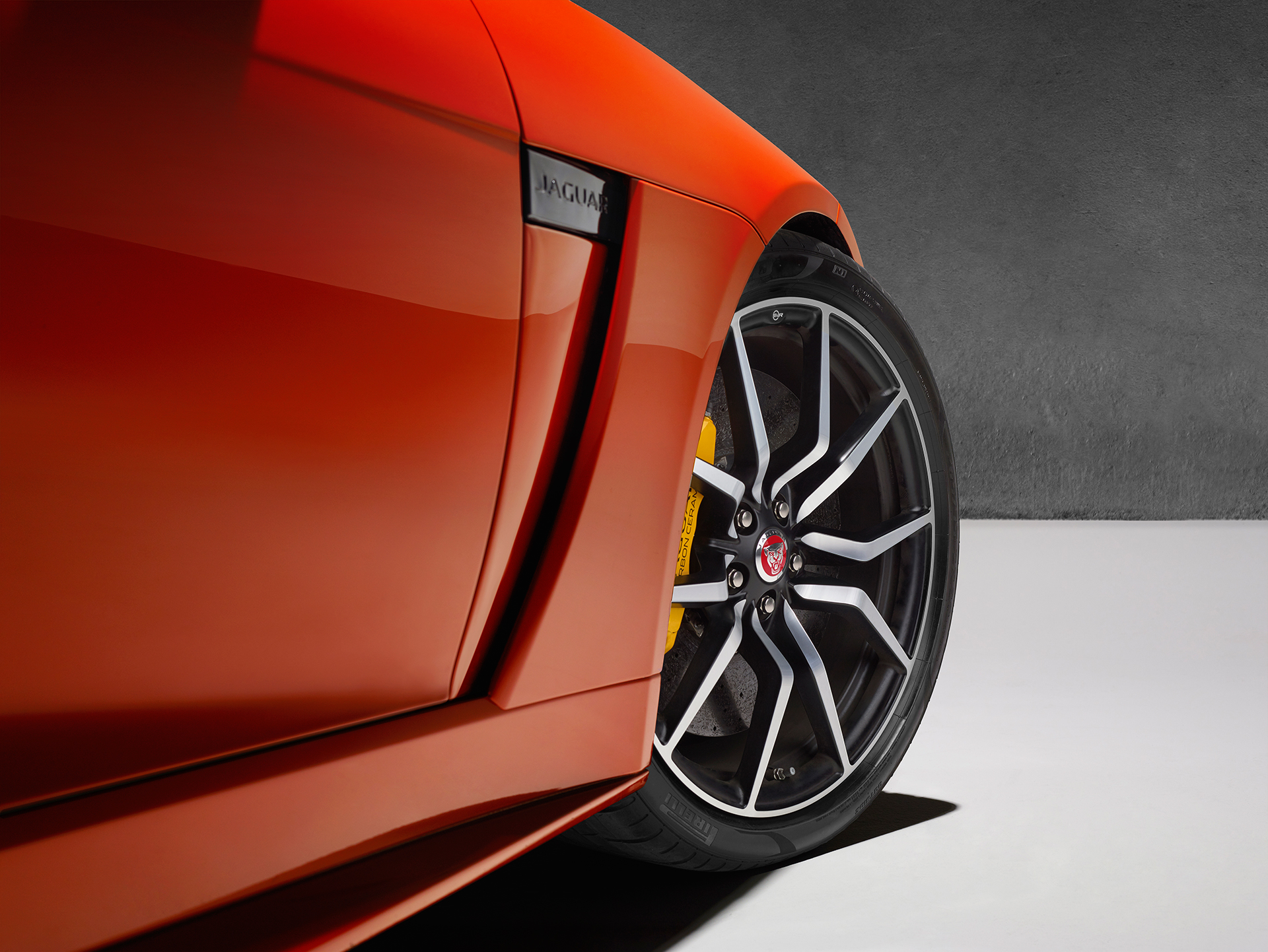 Jaguar F-TYPE SVR - 2016 - jante / wheel