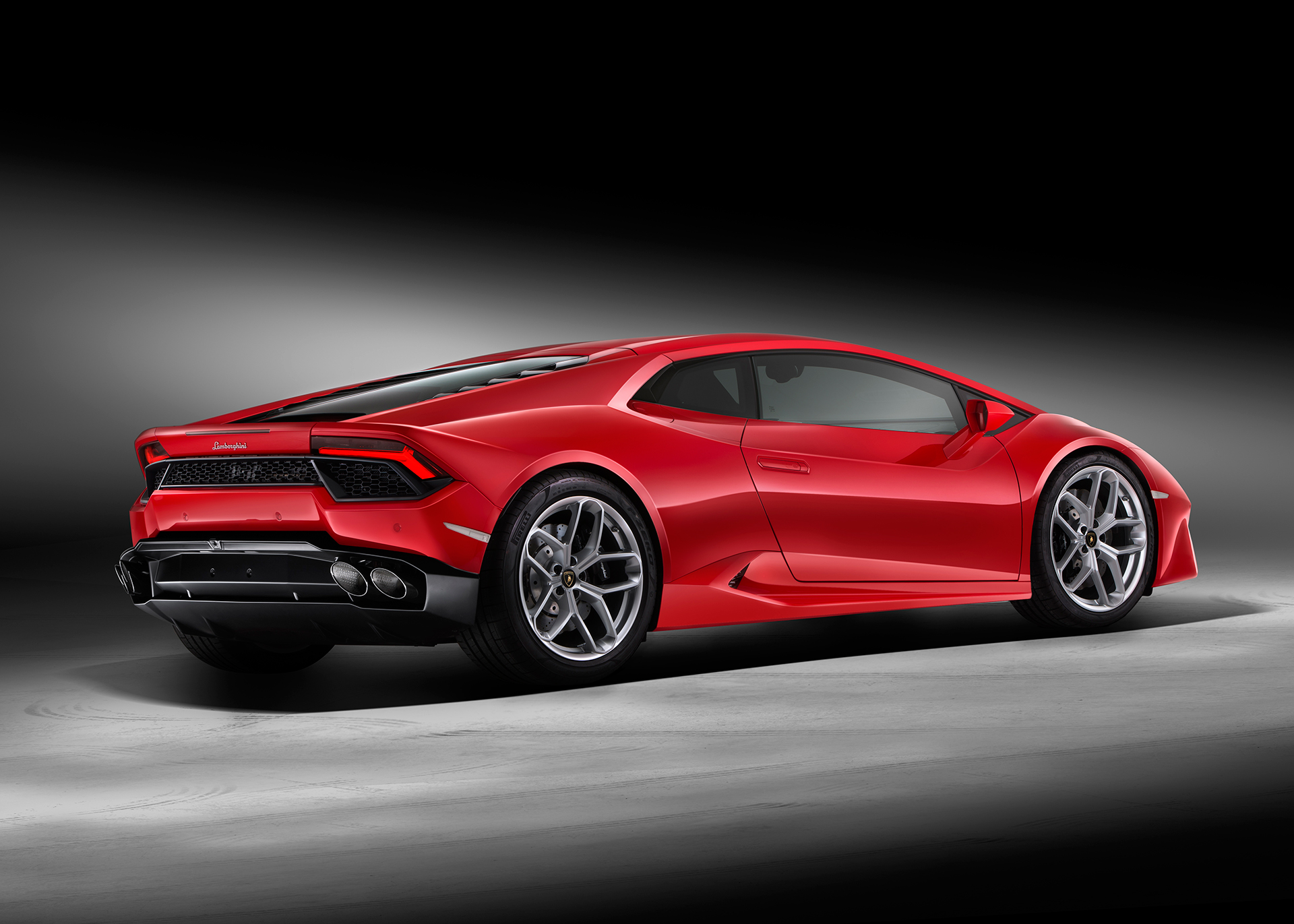 Lamborghini Huracán LP 580-2 - profil arrière / rear side-face