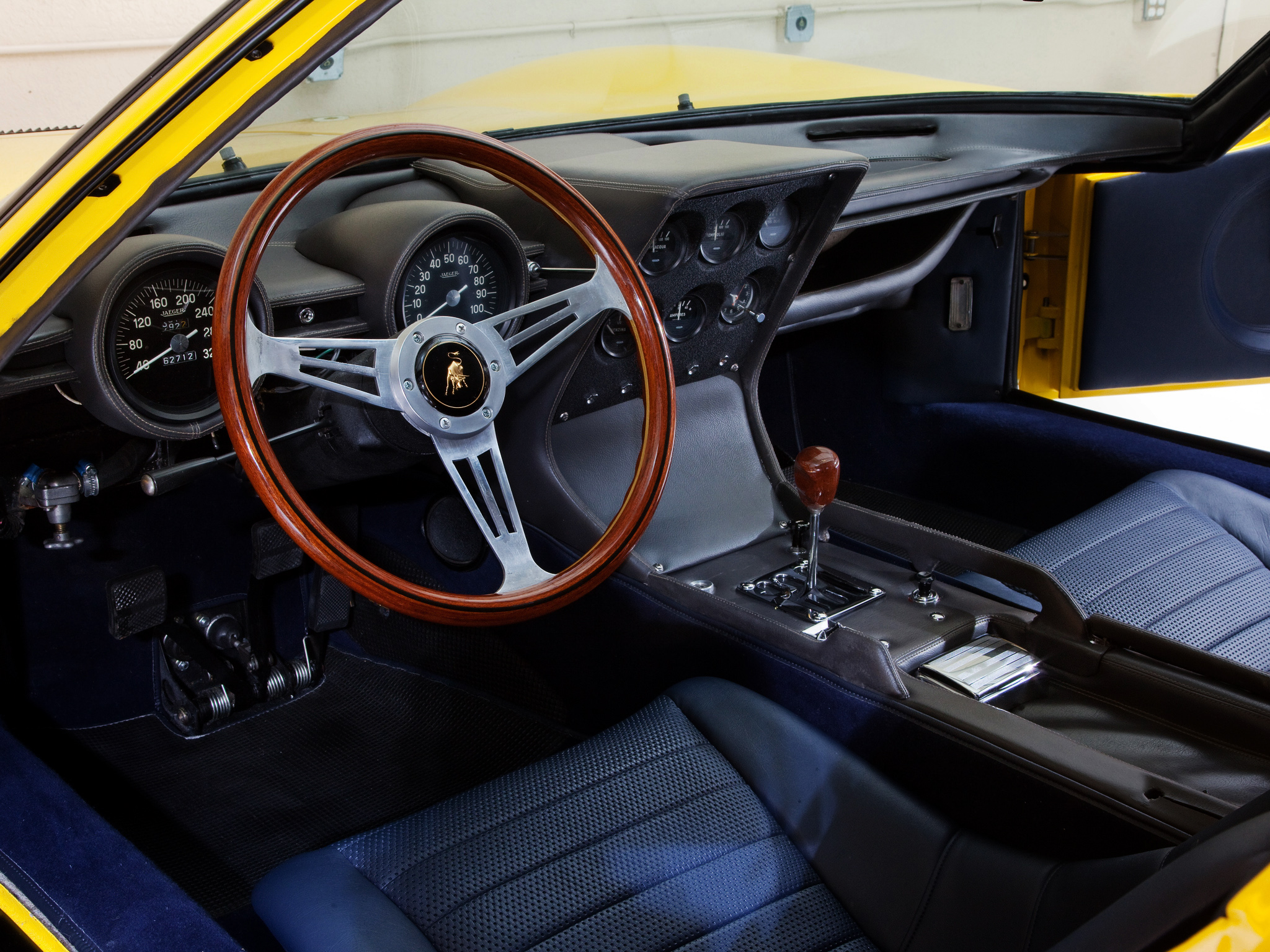 Lamborghini Miura - intérieur / interior 