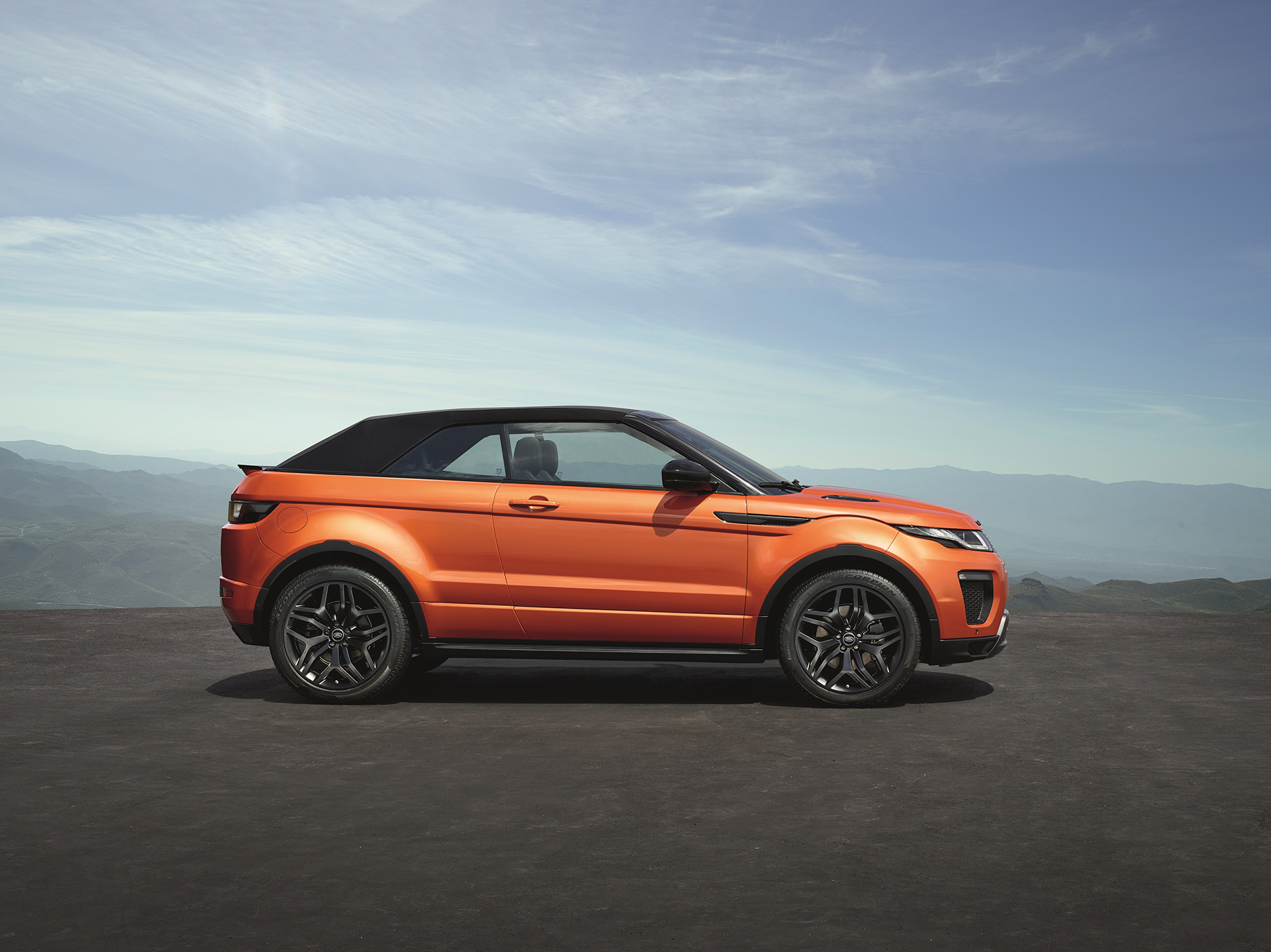 Land Rover Range Rover Evoque Convertible - profil / side-face - top open / toit ouvert