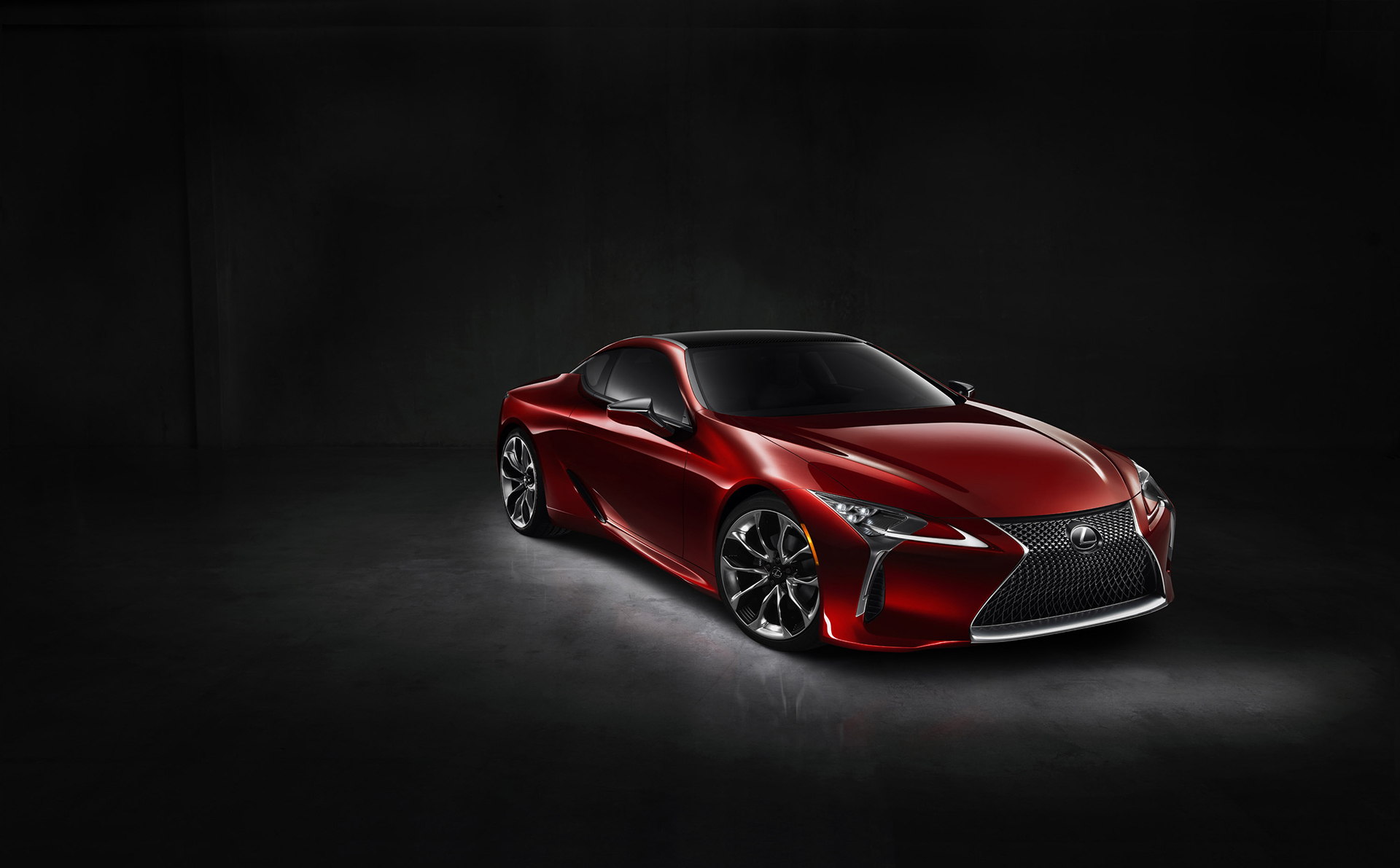 Lexus LC 500 - 2016 - front side-face / profil avant