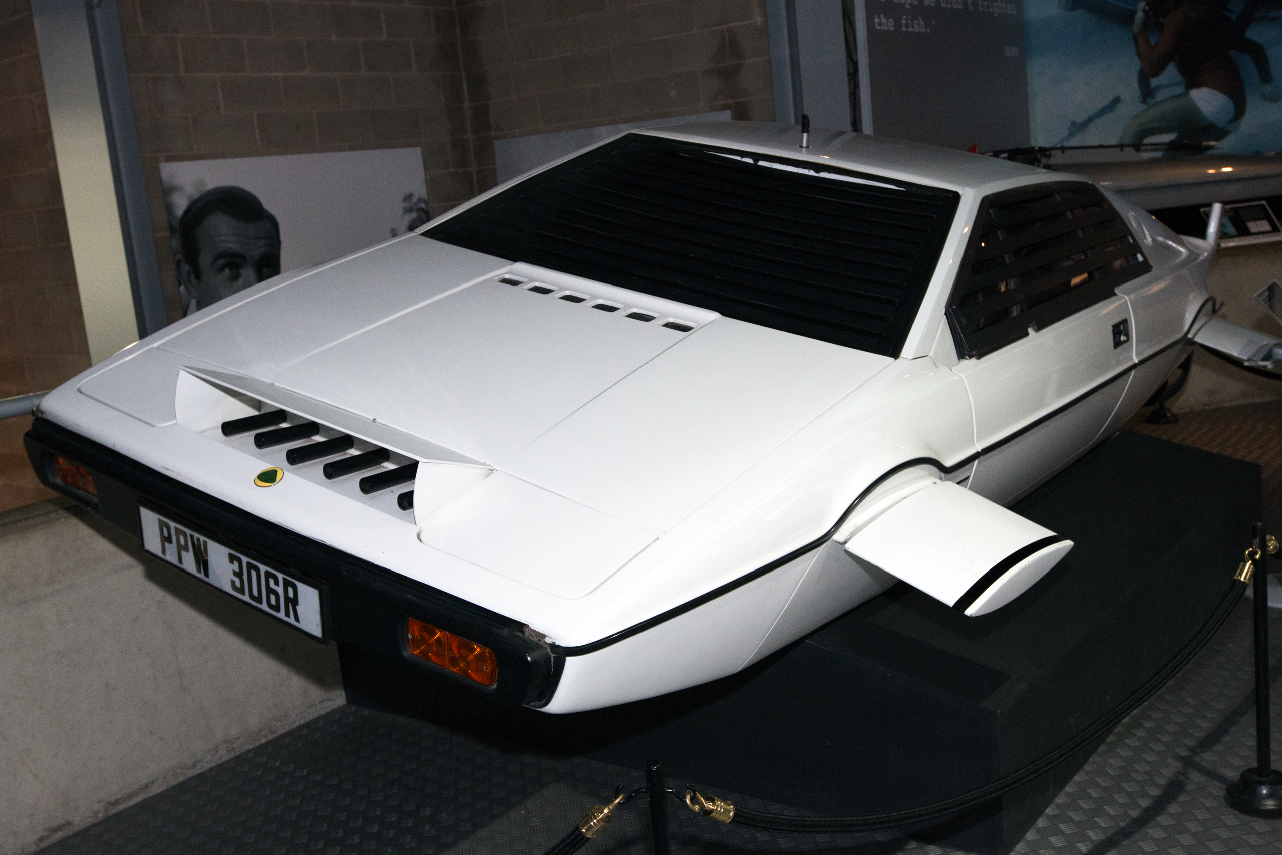 Lotus Esprit - The Spy Who Loved Me - via Wikipedia photo - National Motor Museum Beaulieu