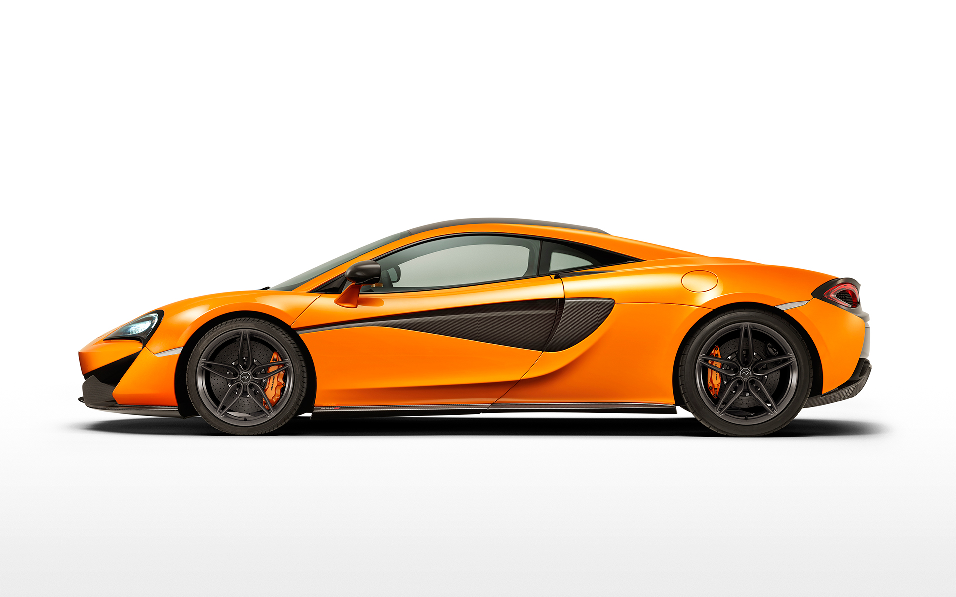 McLaren 570S Coupé - side face / profil