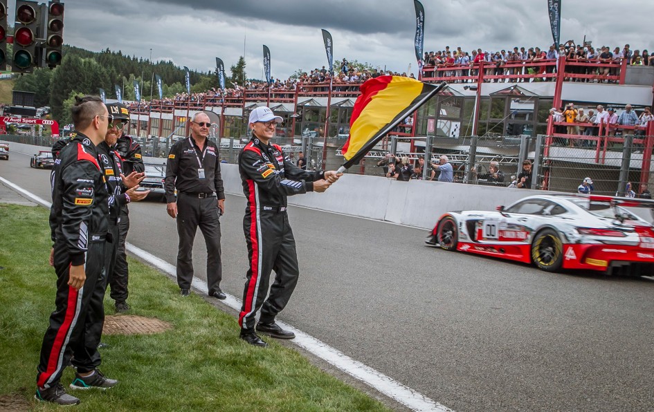 Team Linkin Park - Dave F - Mr Hahn - Chester launch race grid start - 24 hours race Spa 2016 - Photo Daimler AG