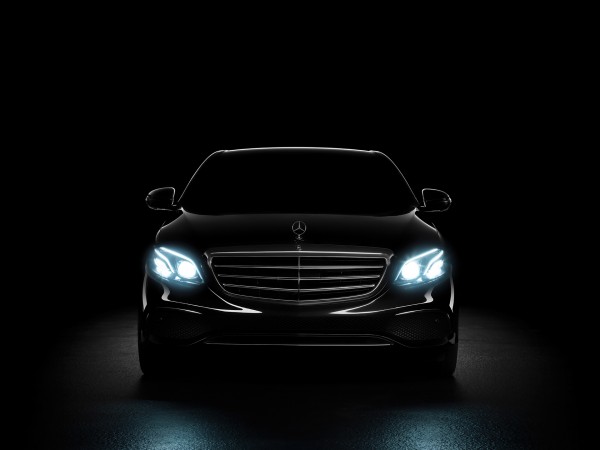 Mercedes-Benz E Class - 2016 - front light / signature lumineuse avant