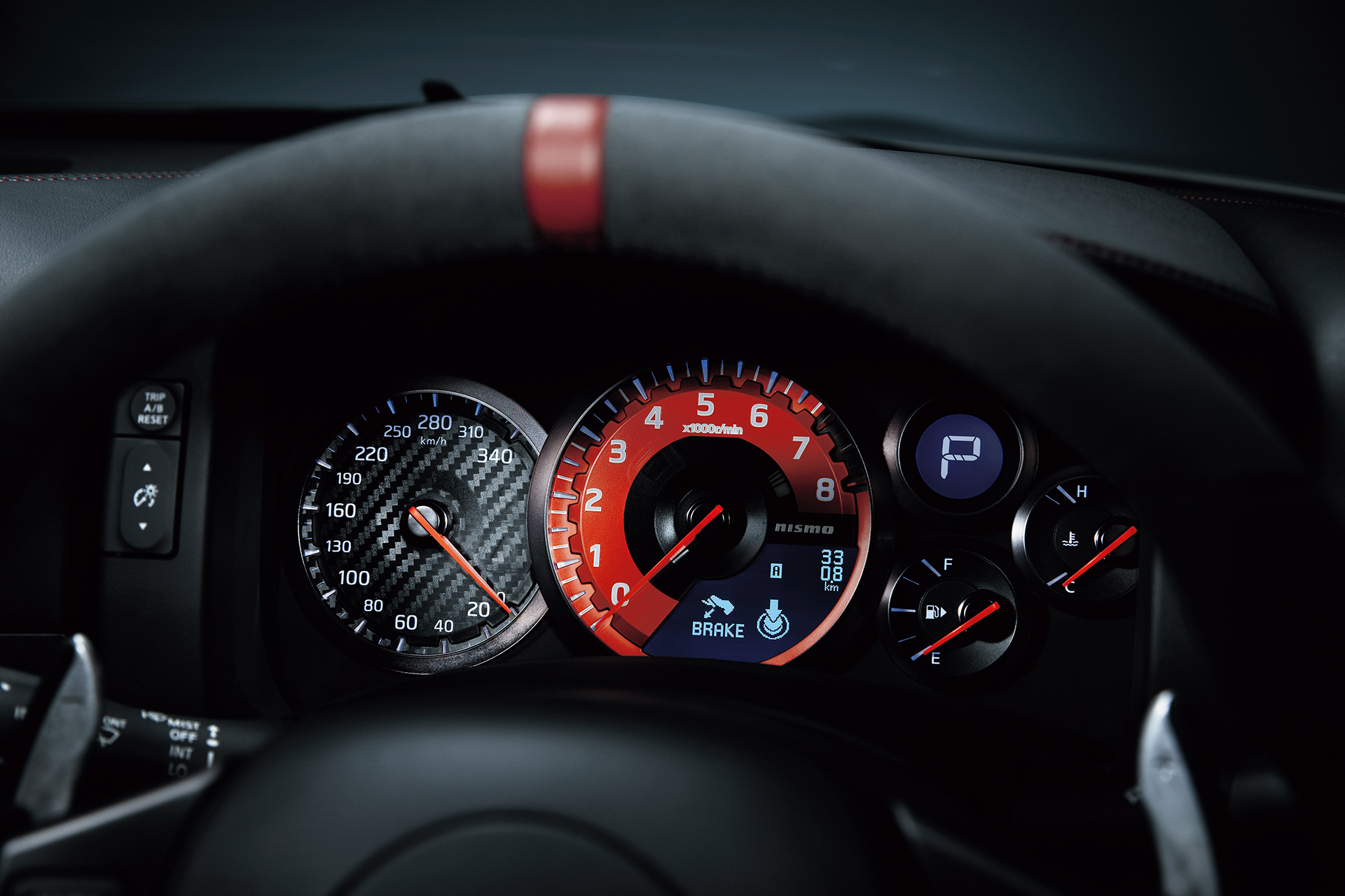 Nissan GT-R NISMO - volant / racing wheel