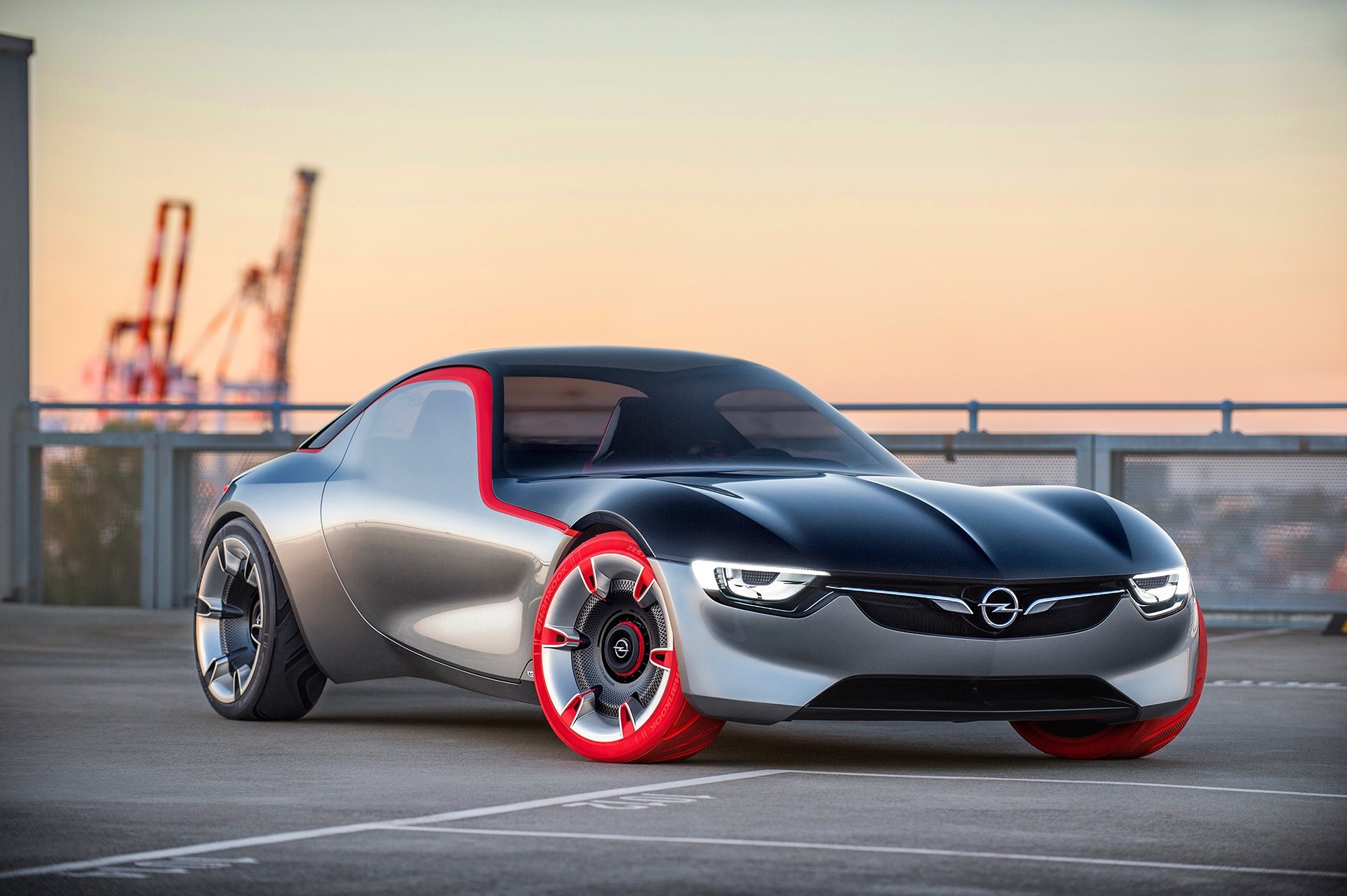 Opel GT Concept 2016 profil avant / front side-face - Image - GM Company.