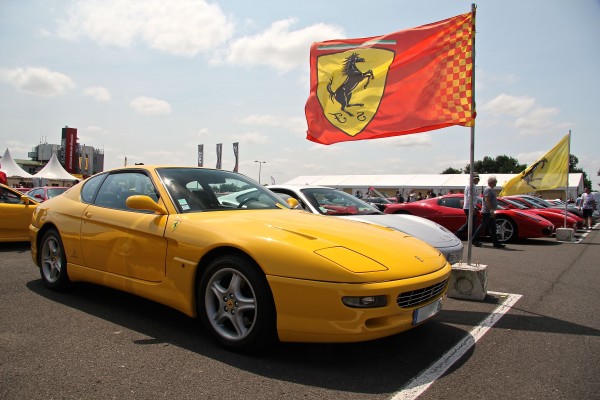 Parking Ferrari - Sport et Collection 2015 - Photographie Ludo