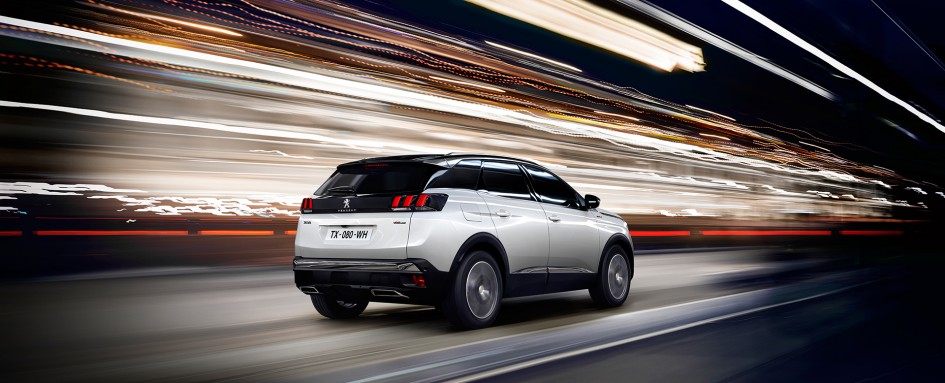 Peugeot 3008 - GT Line - 2016 - profil arriere / rear side-face