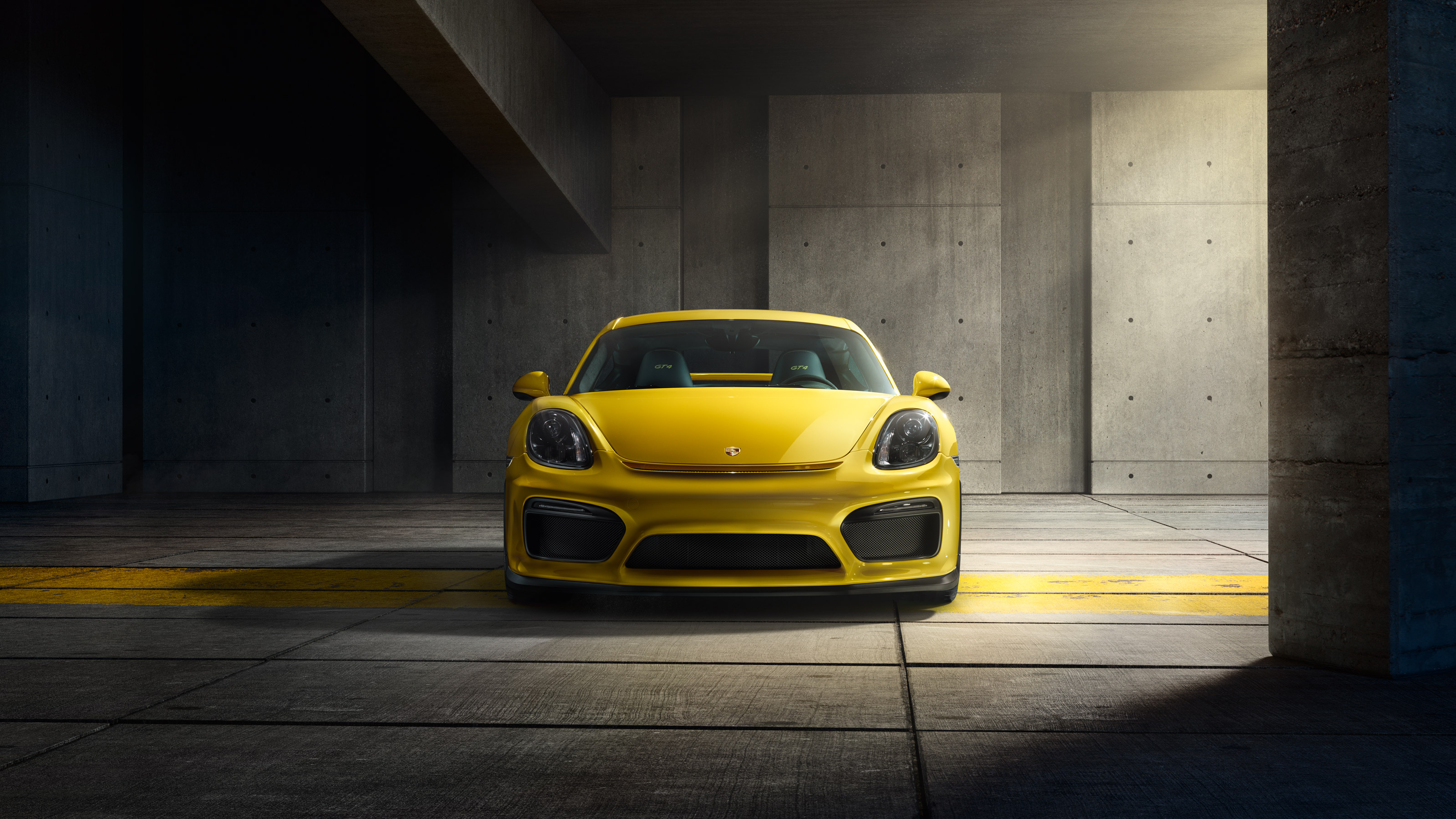 Porsche Cayman GT4 - face avant