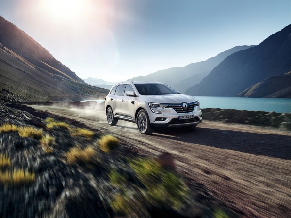 Renault Koleos - 2016 - front road 4x4