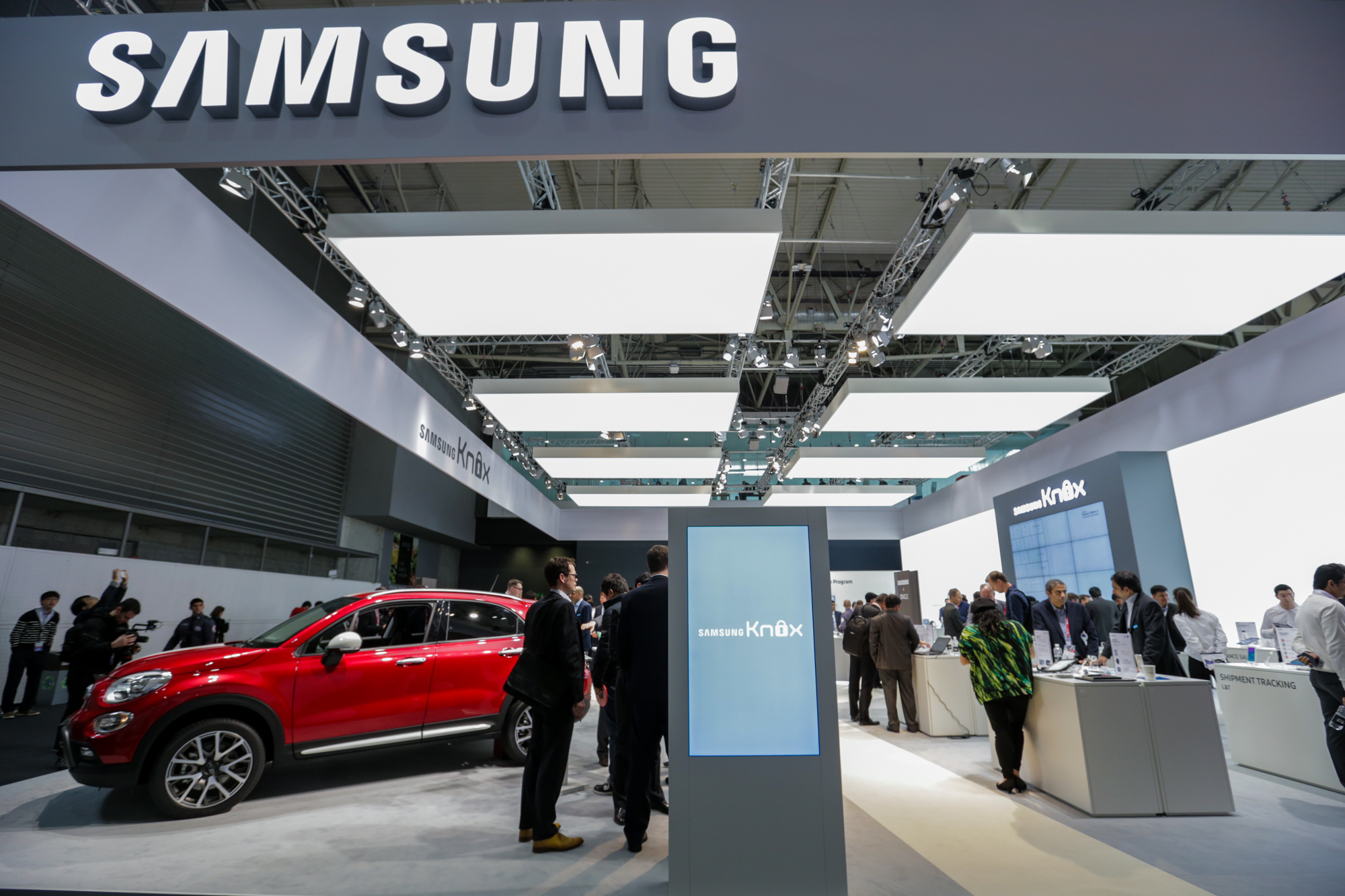 Samsung MWC16 - stand-Samsung Automotive