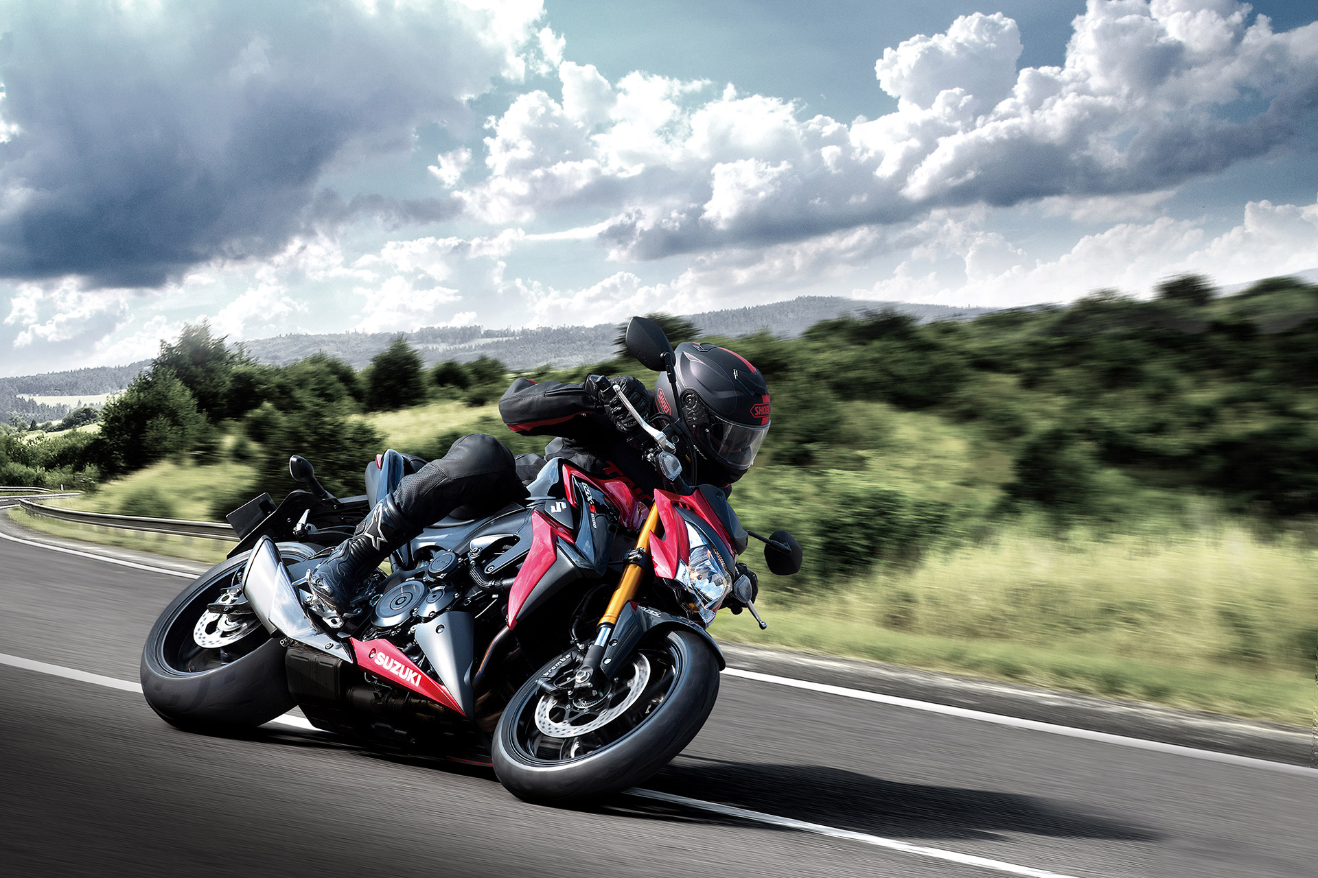 Suzuki GSX S1000 - on road / sur route