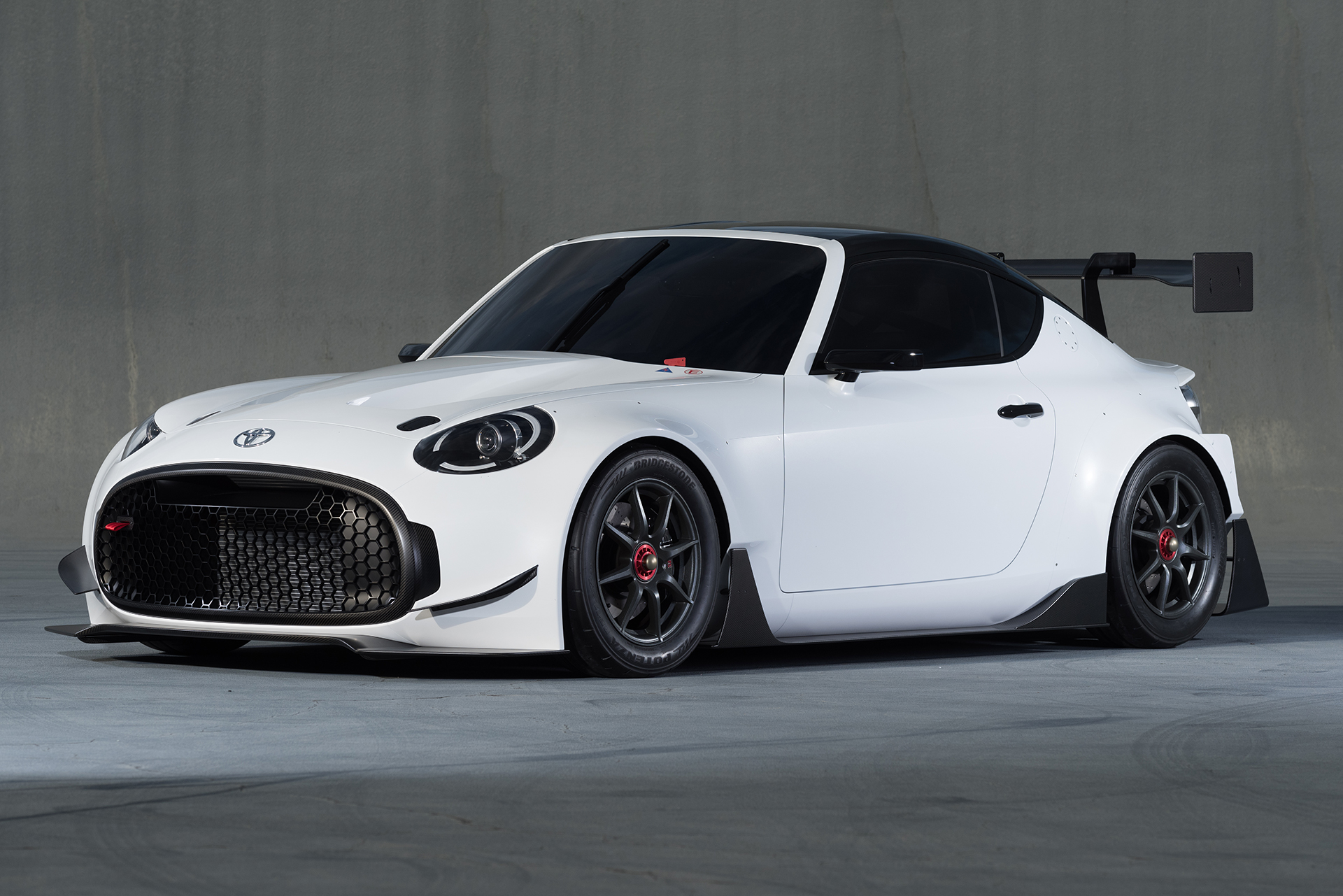 Toyota S-FR Racing Concept - 2016 - front side-face / profil avant