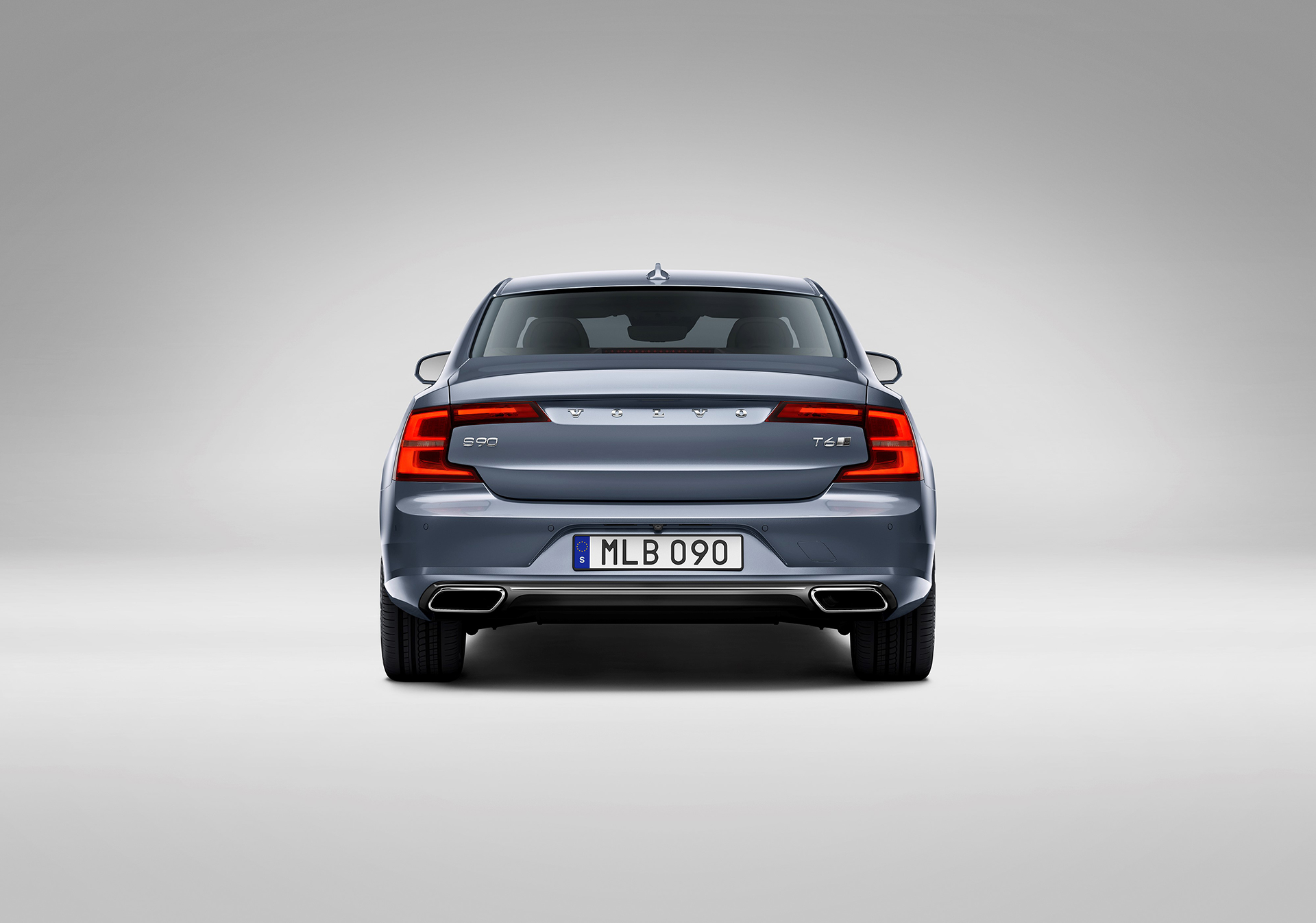 Volvo S90 - 2016 - rear / arrière