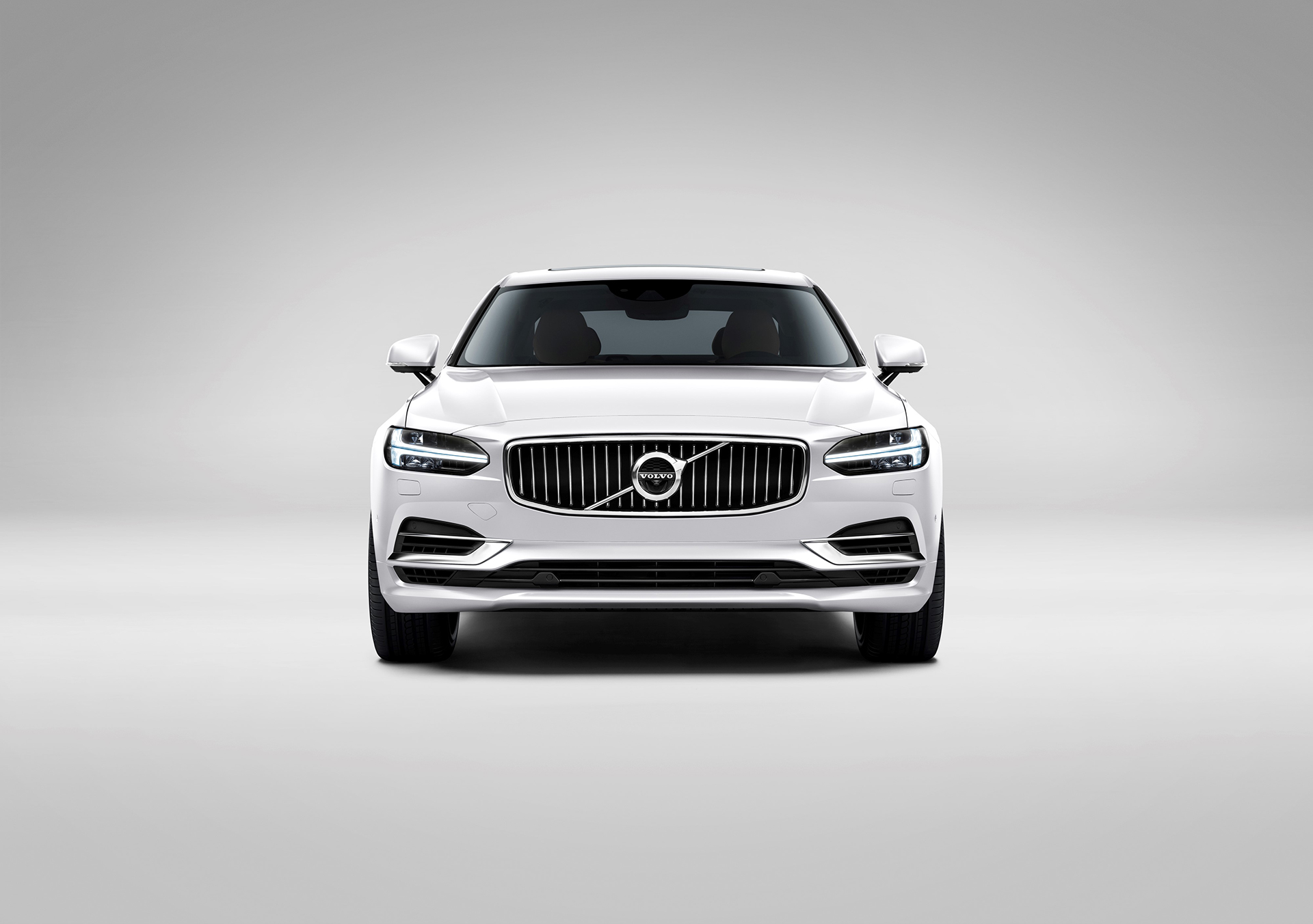 Volvo S90 - 2016 - front / avant