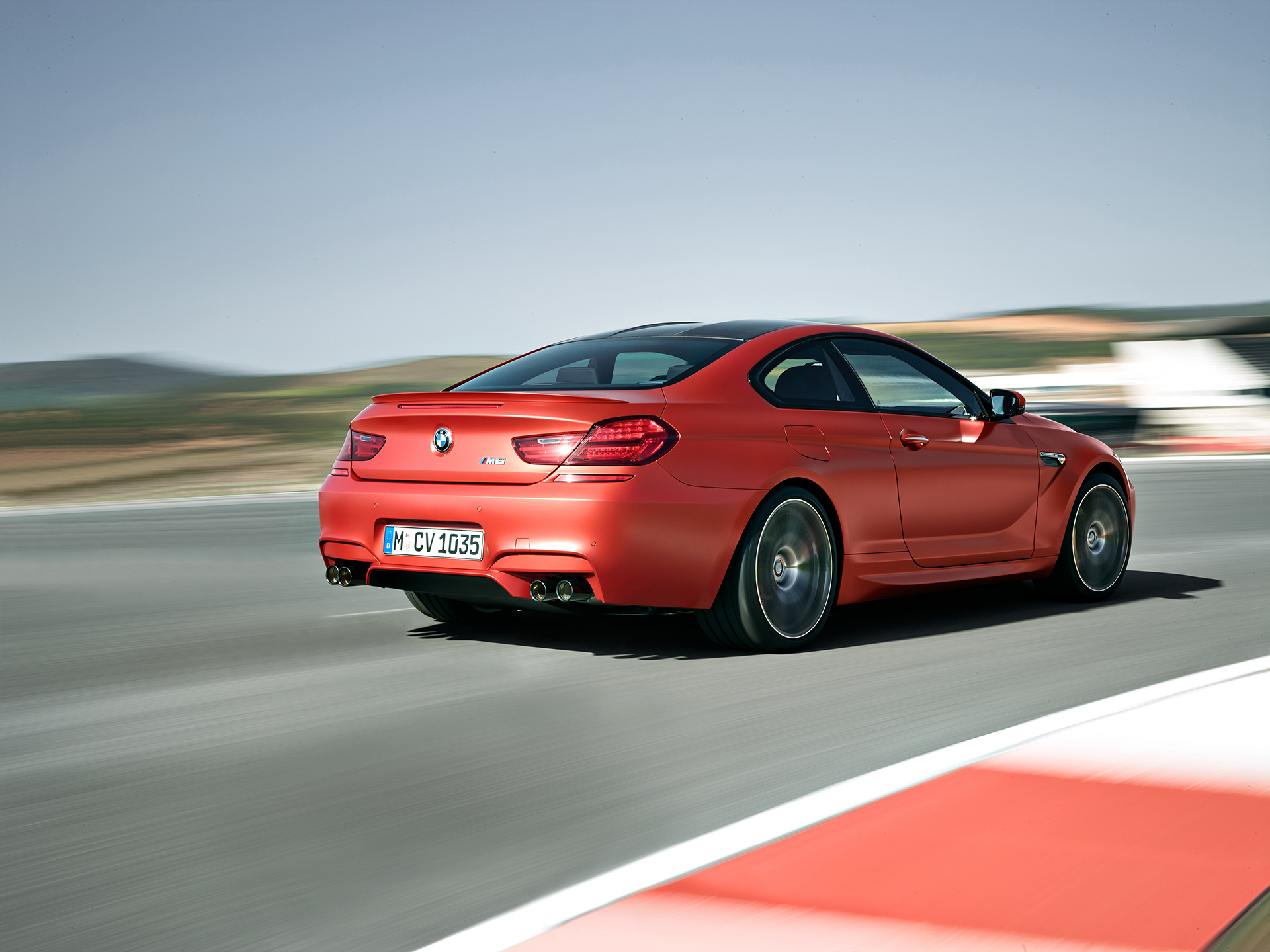 BMW M6 coupé 2015 - on track / sur circuit