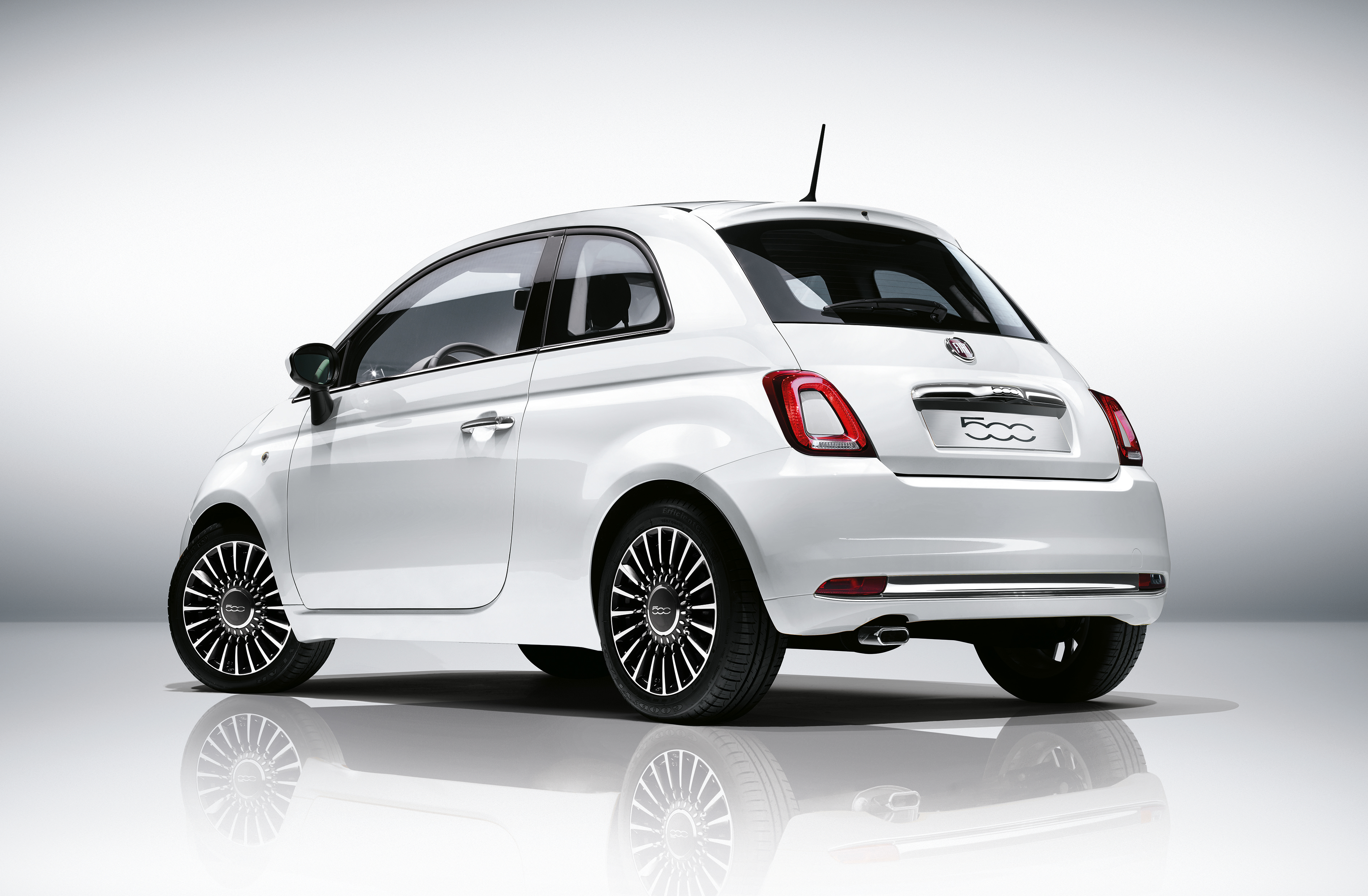 Fiat 500 - Nuova 500 - 2016 - profil arrière / rear side-face