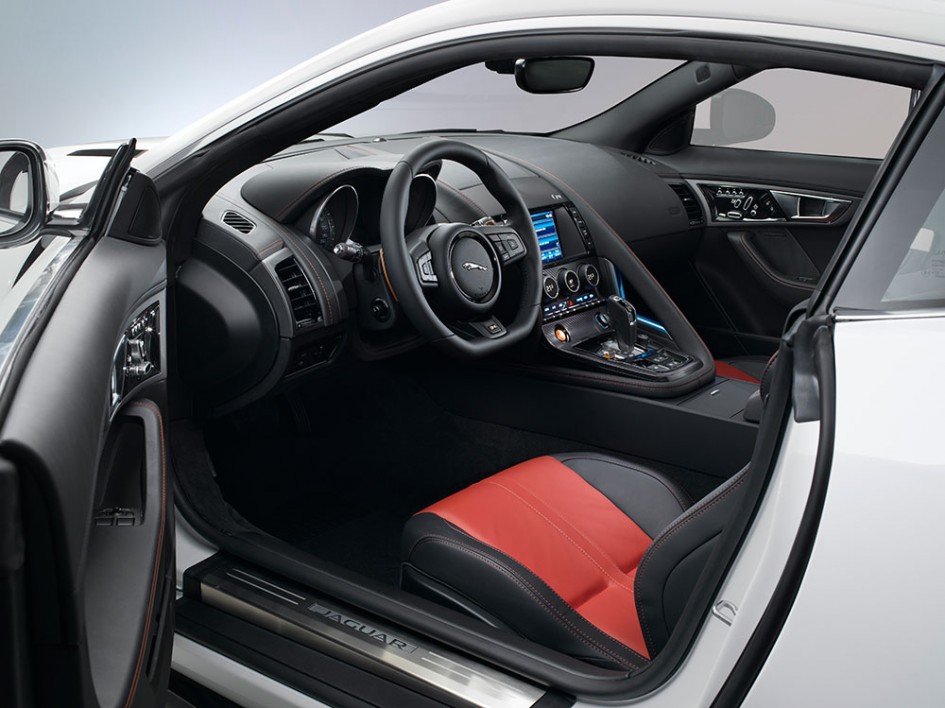 Intérieur Jaguar F-TYPE R Coupé