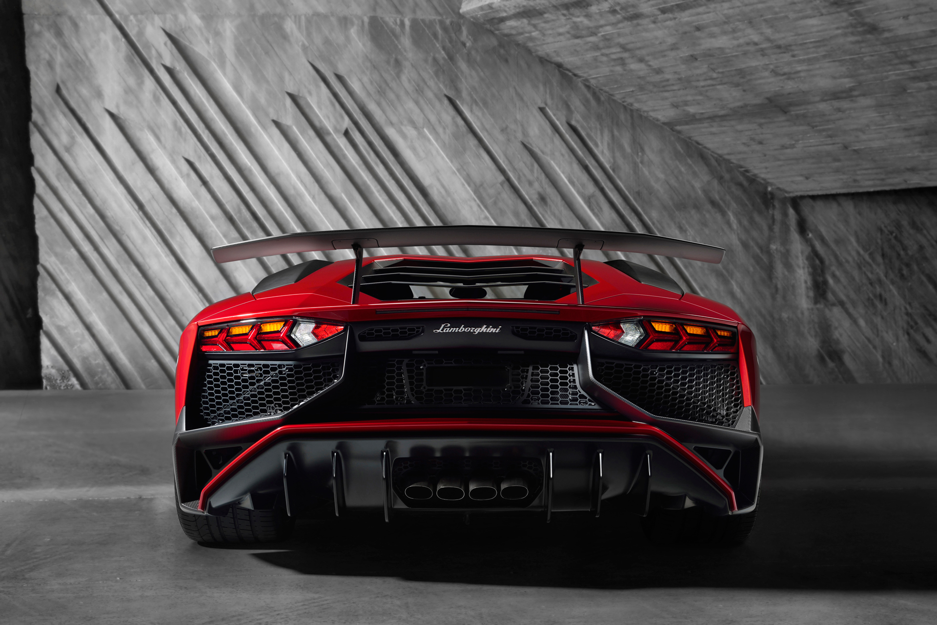 Lamborghini LP750-4 Superveloce - arrière