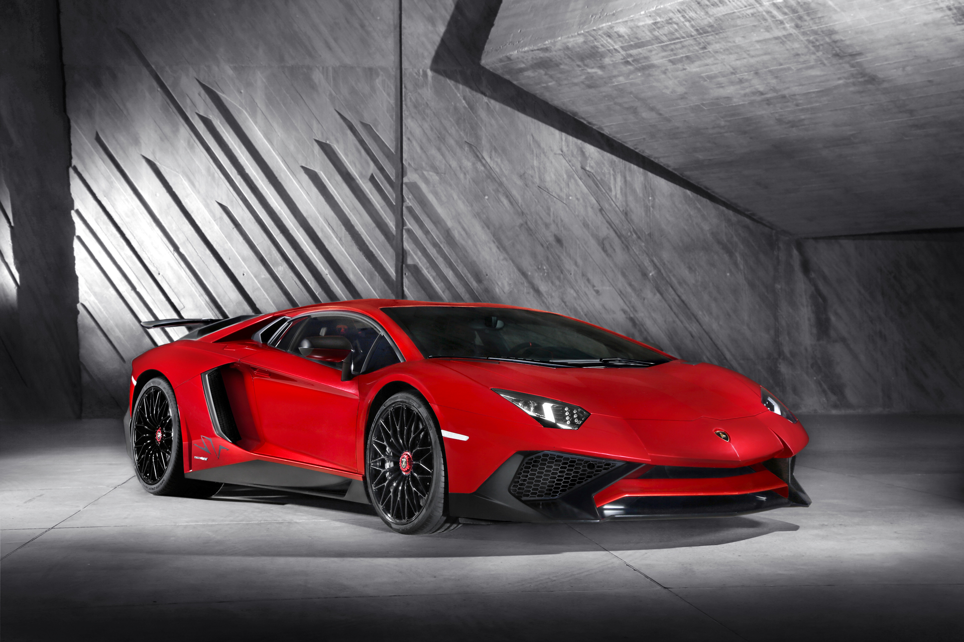 Lamborghini LP750-4 Superveloce - profil avant