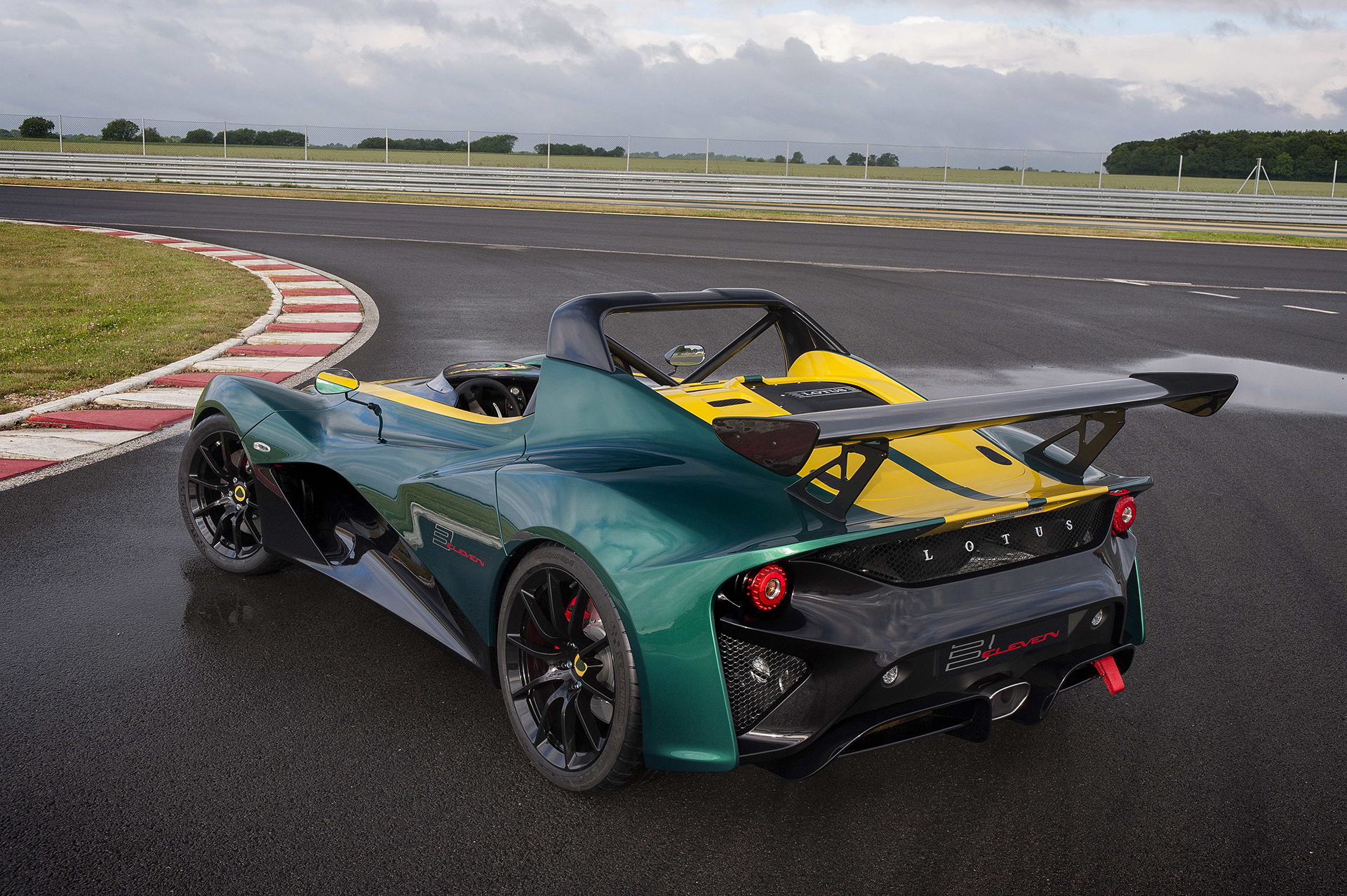 Lotus Cars 3-Eleven - profil arrière / rear side-face