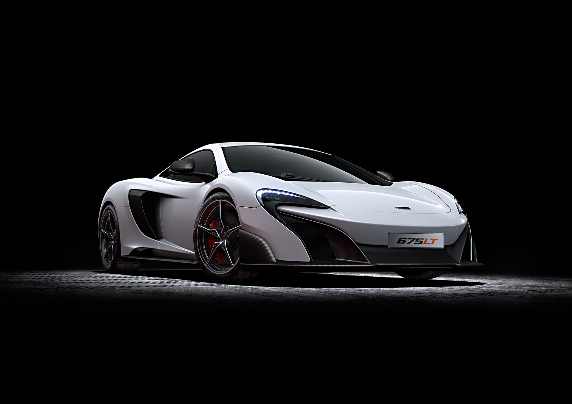 McLaren 675LT - profil avantMcLaren 675LT - profil avant